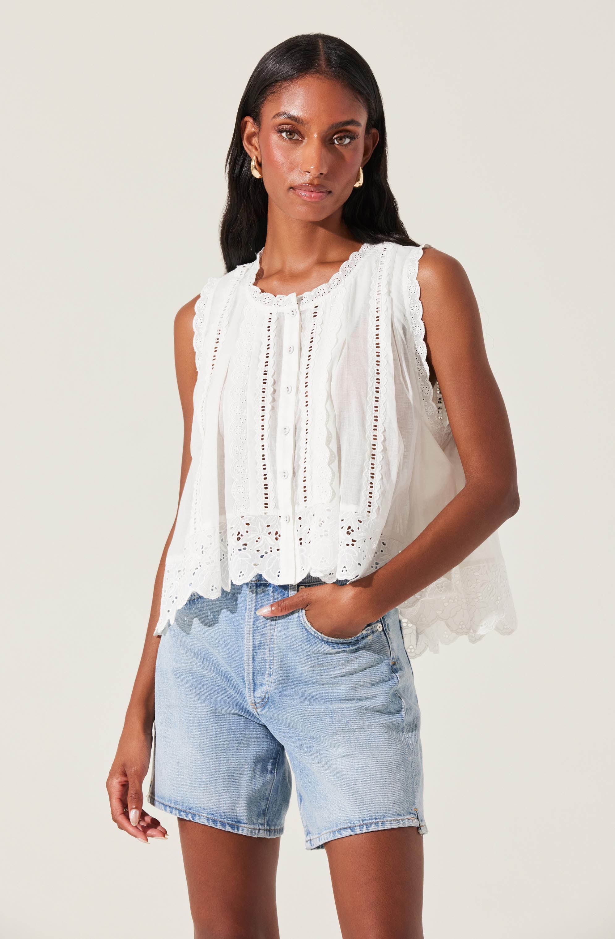 Alisa High Low Eyelet Top - Image 4