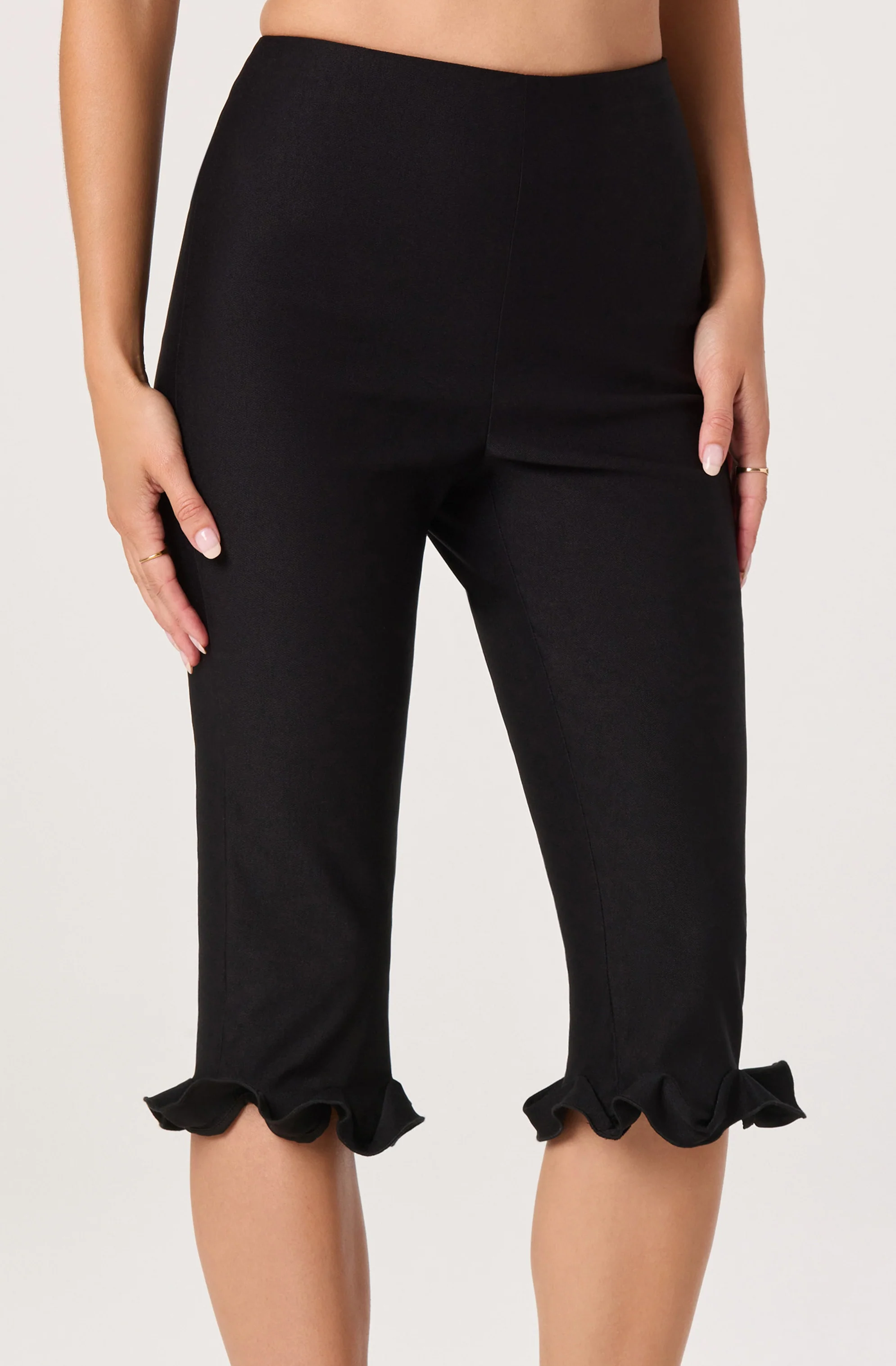 Amalie Ruffle Hem Capri Pants - Image 4
