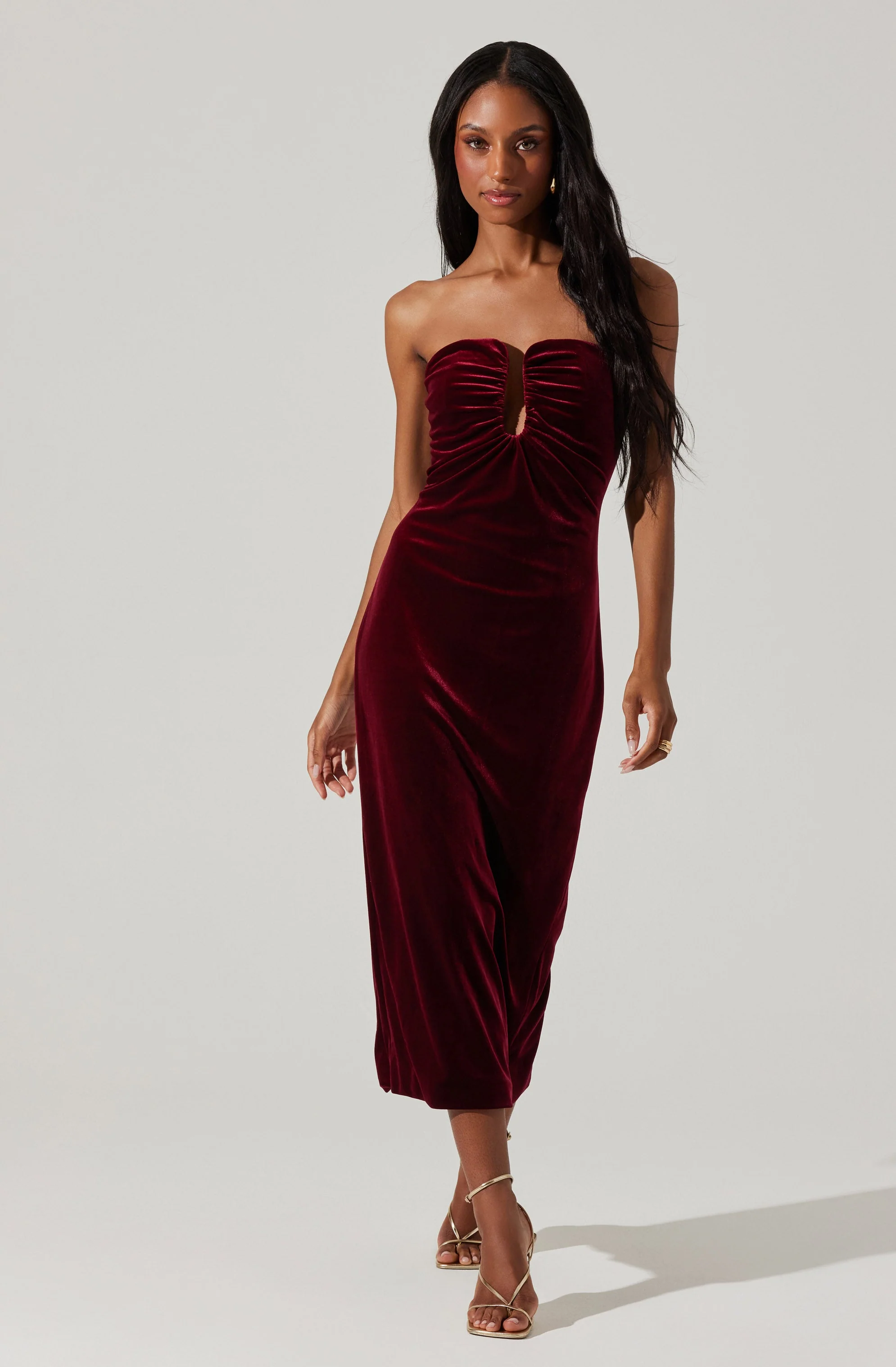 Arista Sweetheart Velvet Midi Dress - Image 7