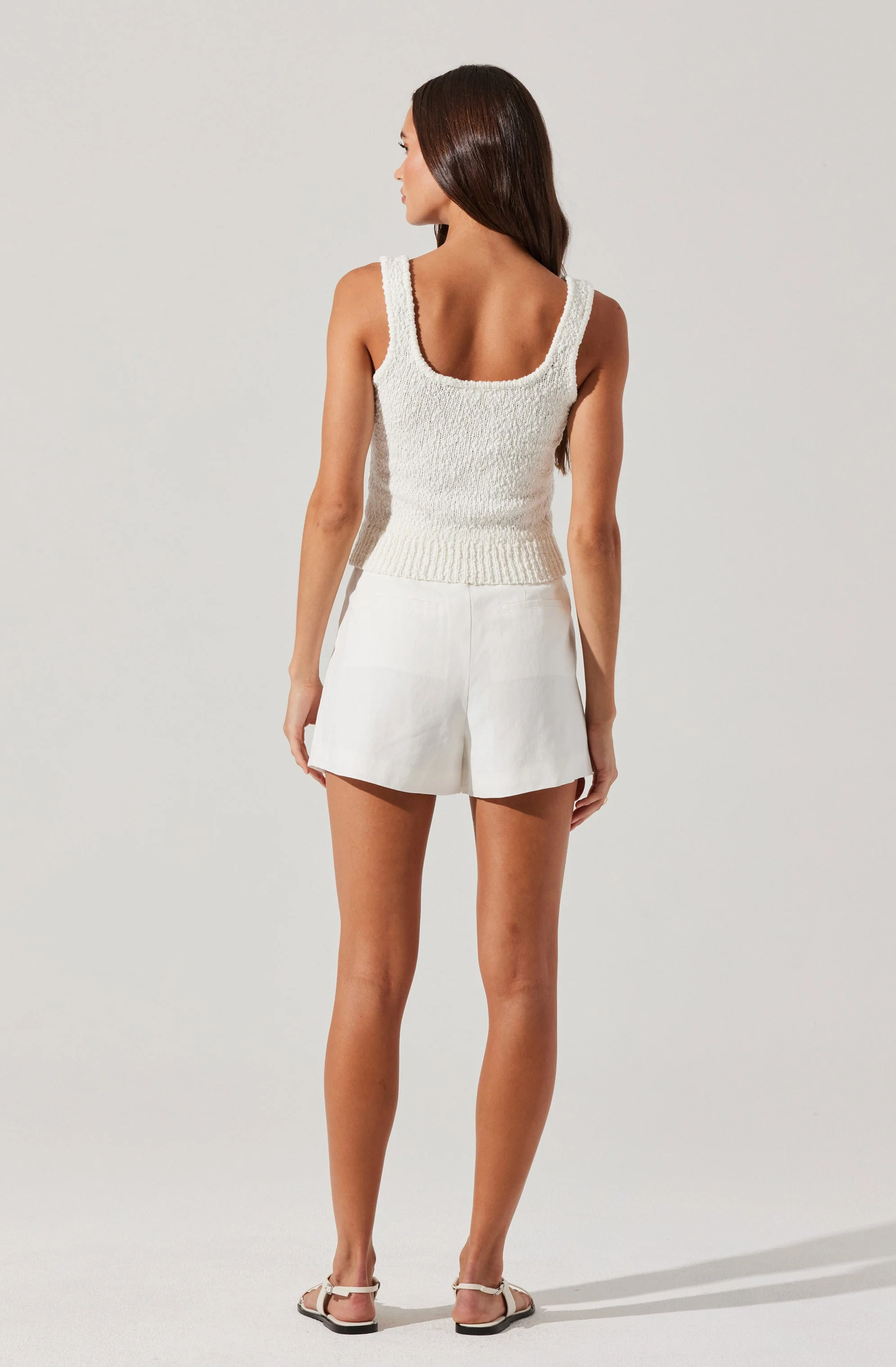 Artice Pleated Linen-Blend Shorts - Image 4