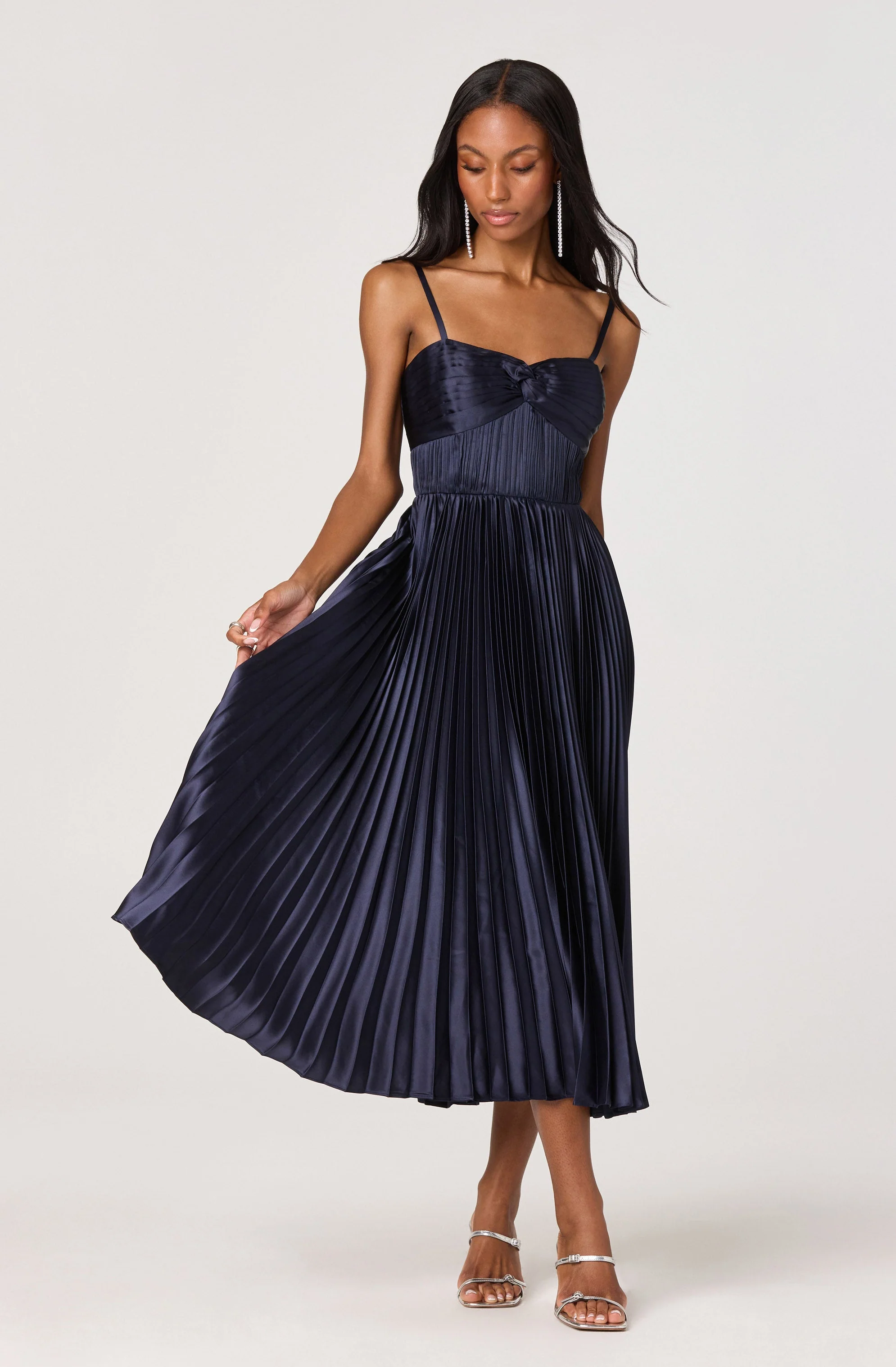 Ascella Sweetheart Pleated Midi Dress - Image 5