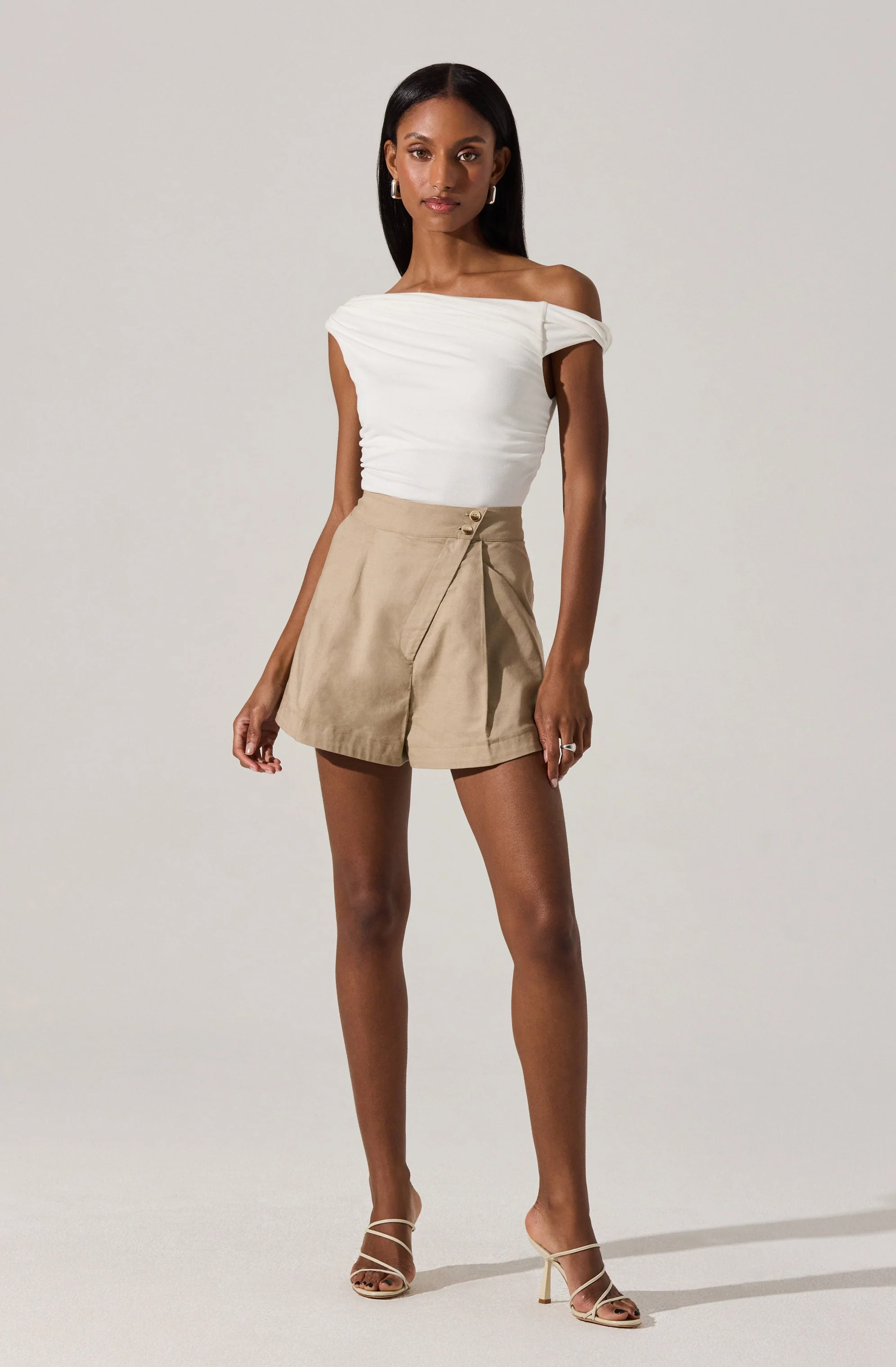 Asymmetric Linen Shorts - Image 4