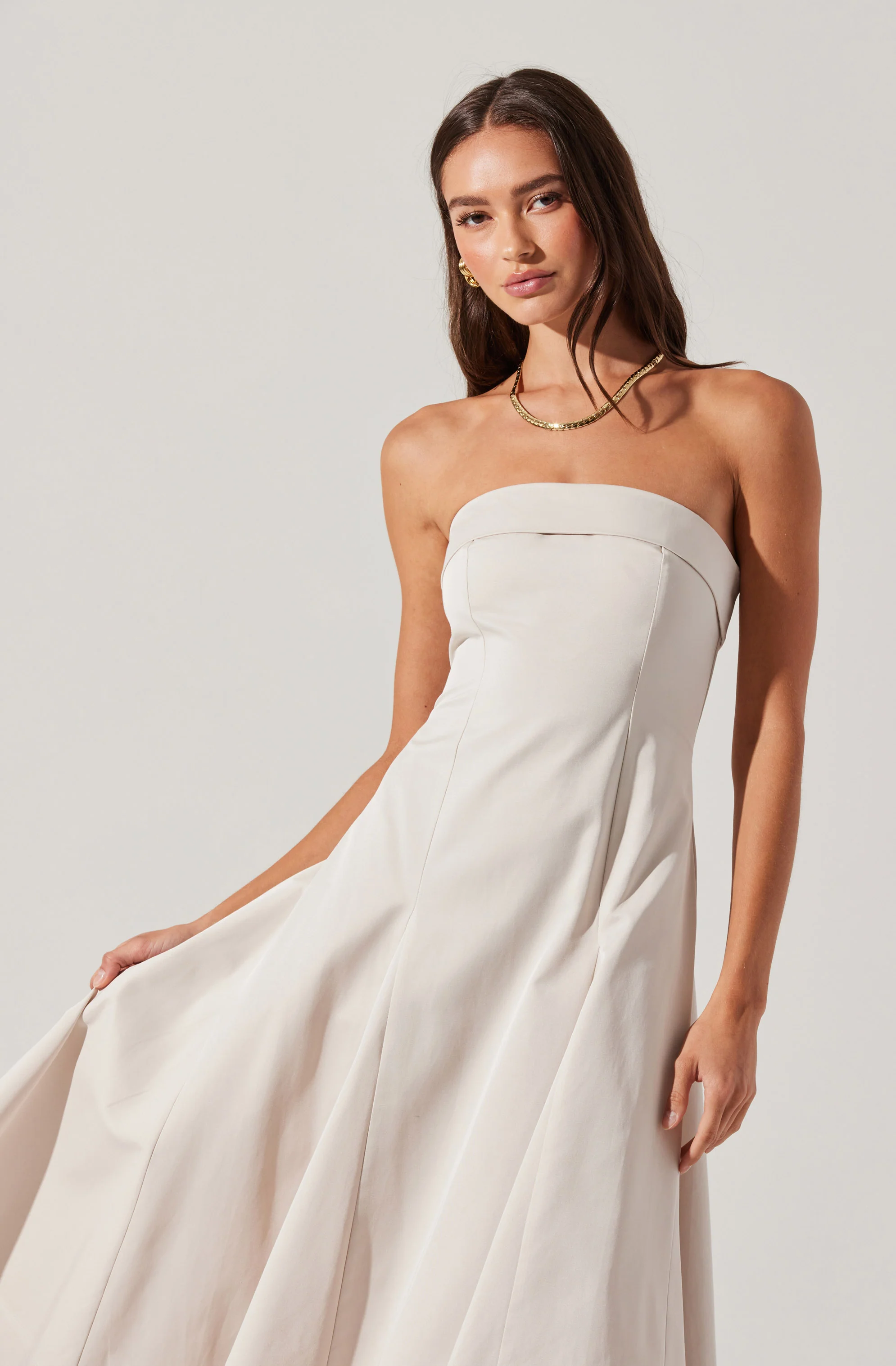 Ayeri Strapless Midi Dress - Image 5