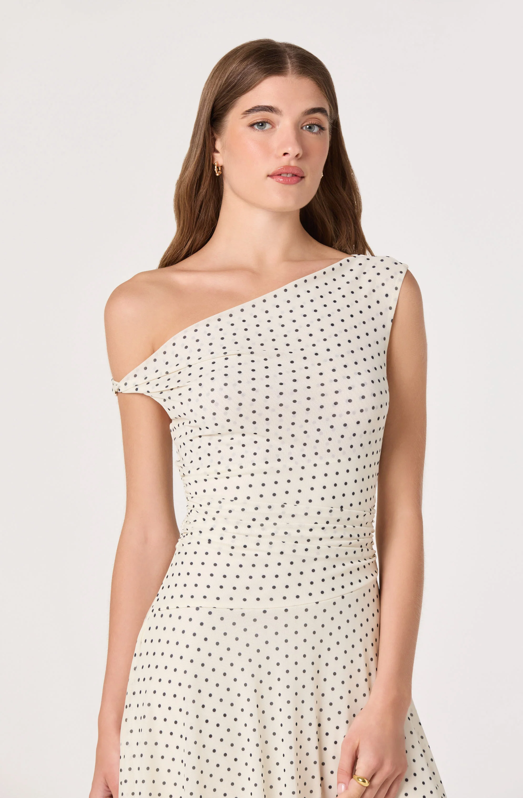 Ciarra Off-Shoulder Asymmetric Midi Dress - Image 3
