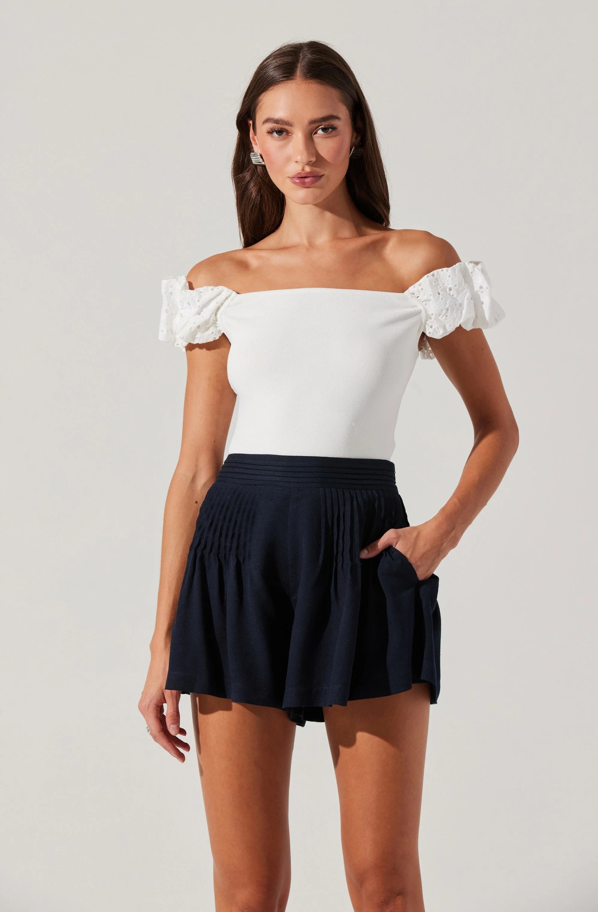 Ciro Linen-Blend Shorts - Image 6