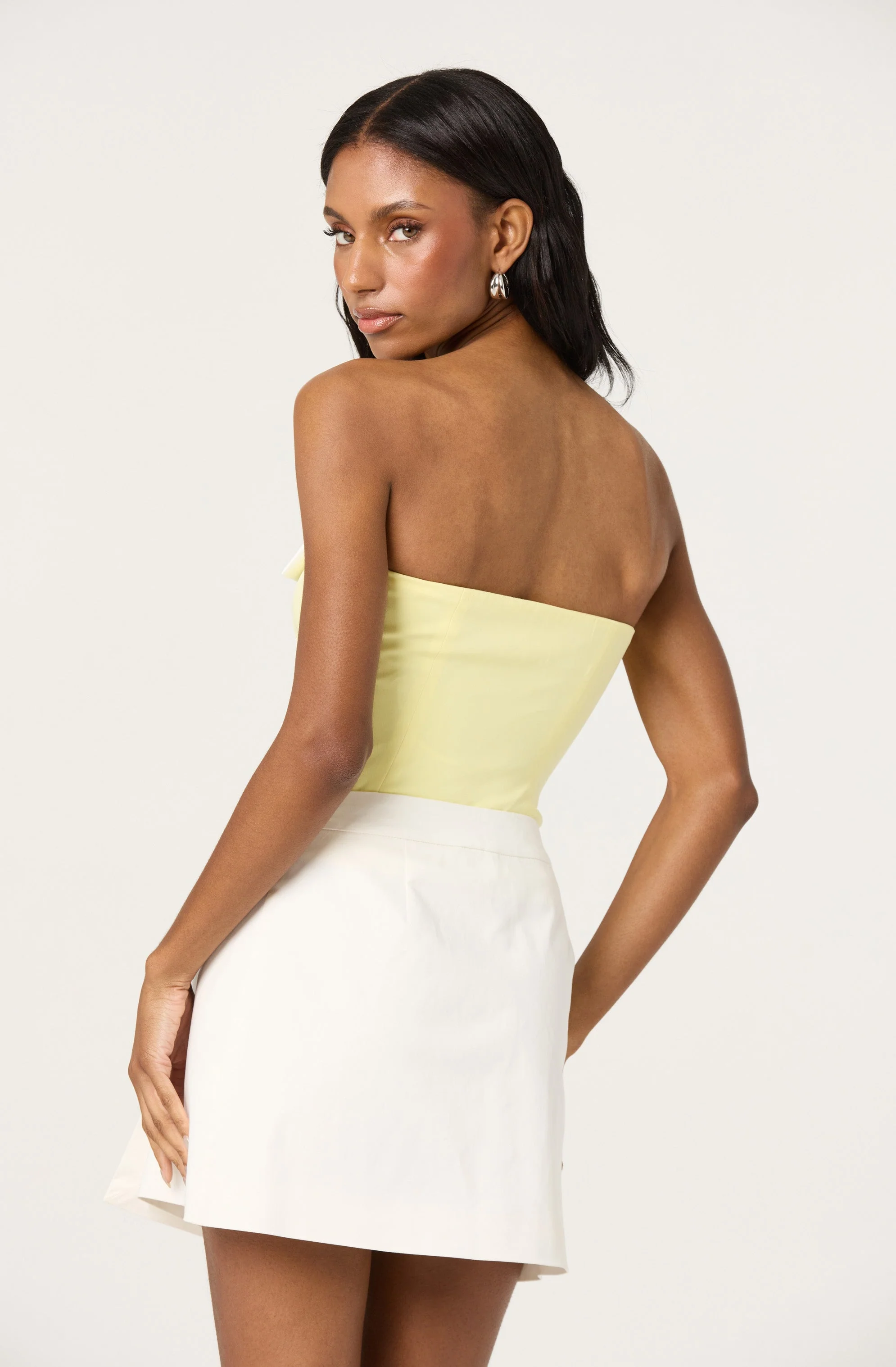 Contrast Bow Strapless Top - Image 10