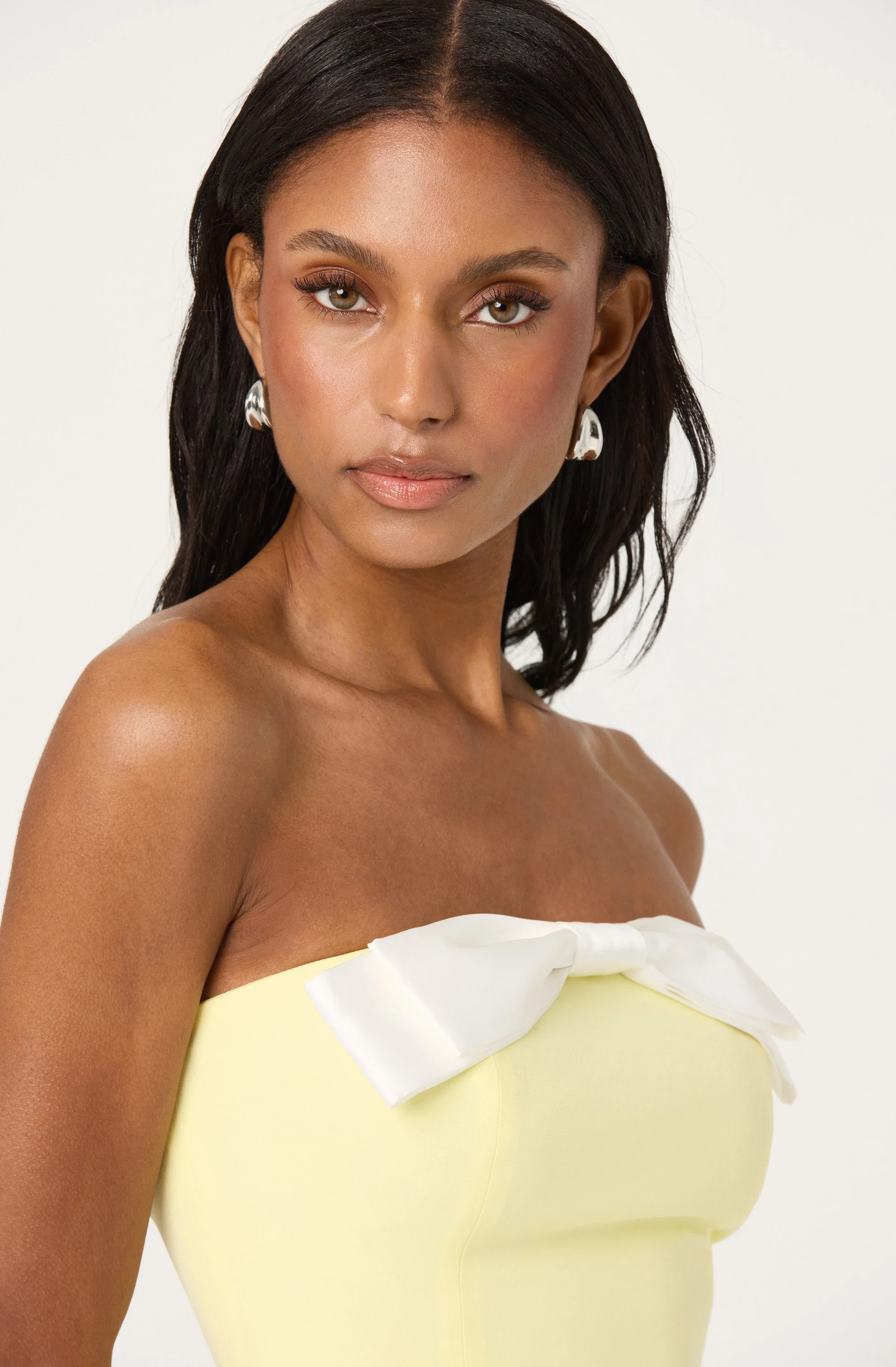 Contrast Bow Strapless Top - Image 9
