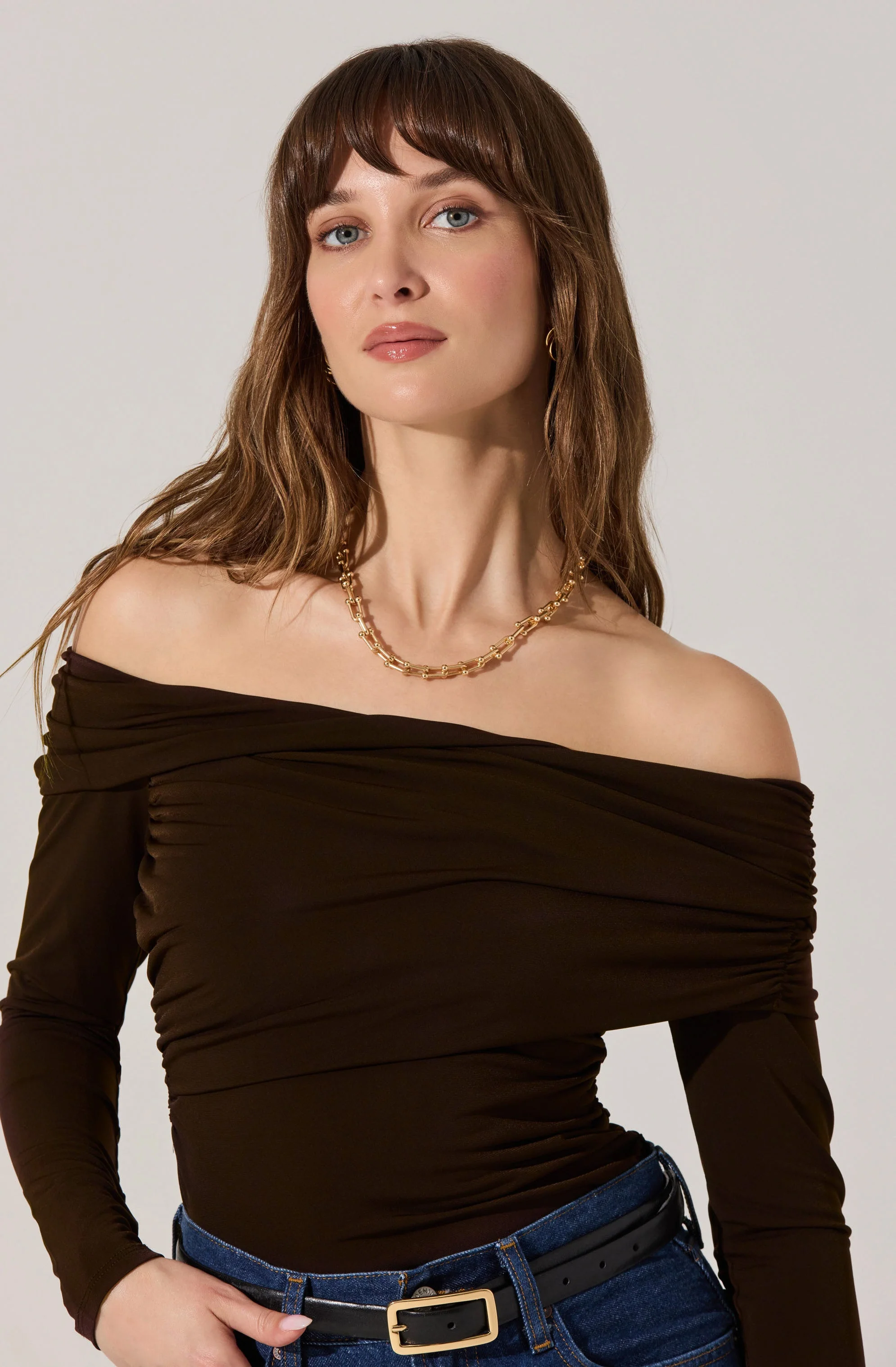 Datia Ruched Off Shoulder Top - Image 6