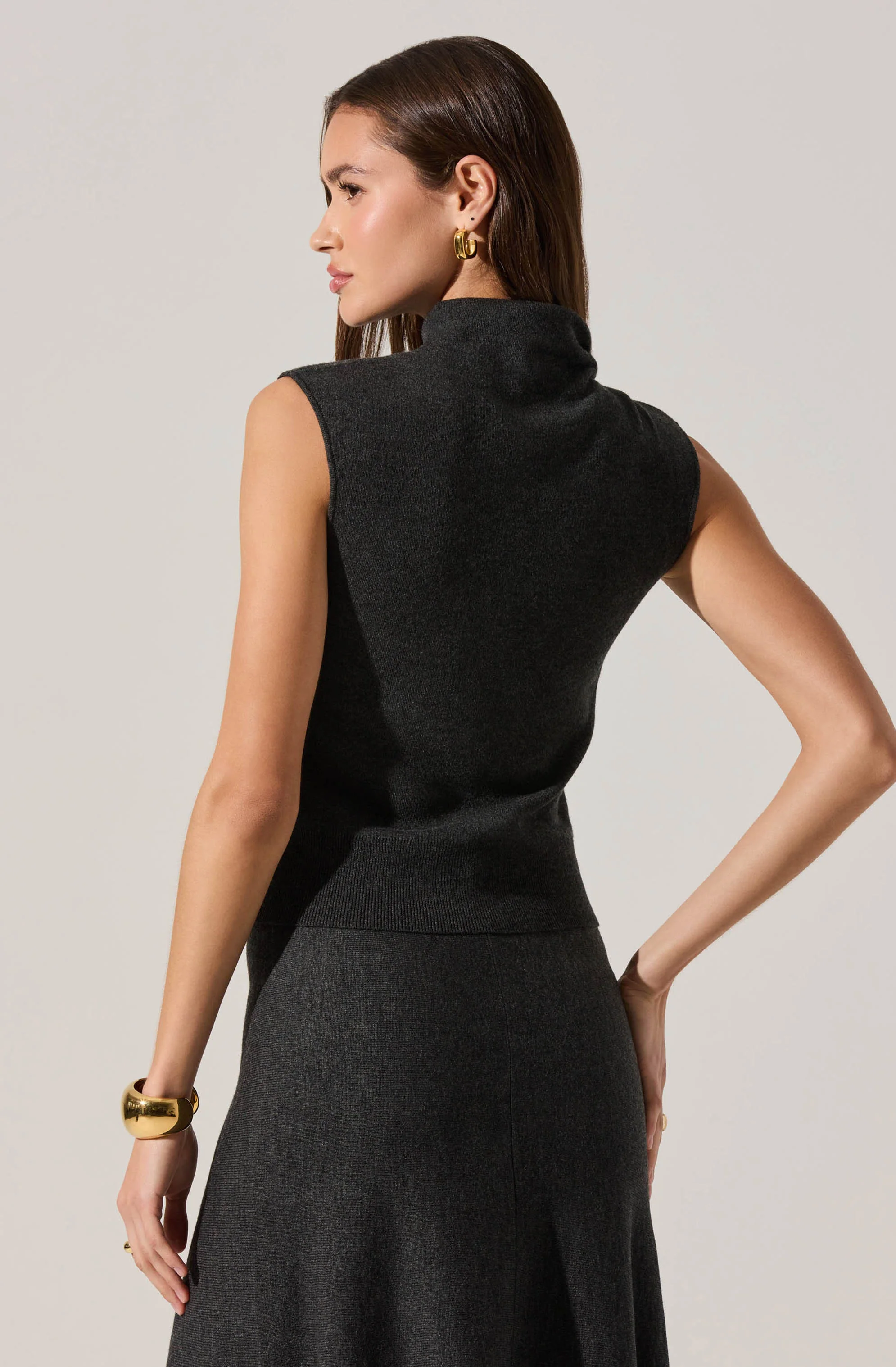 Deora Sleeveless Mock Neck Sweater - Image 2