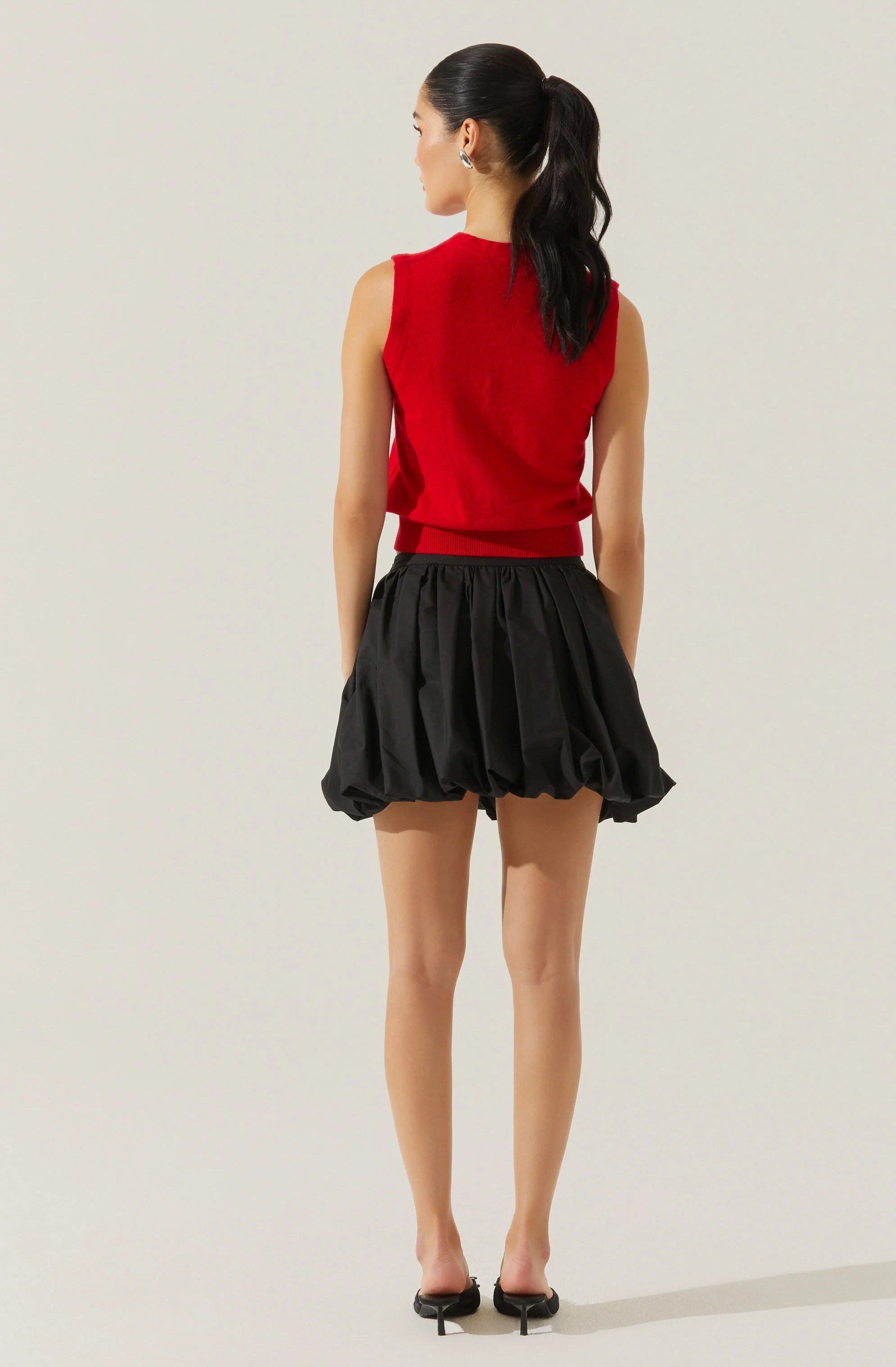 Eira Sweater Vest - Image 4