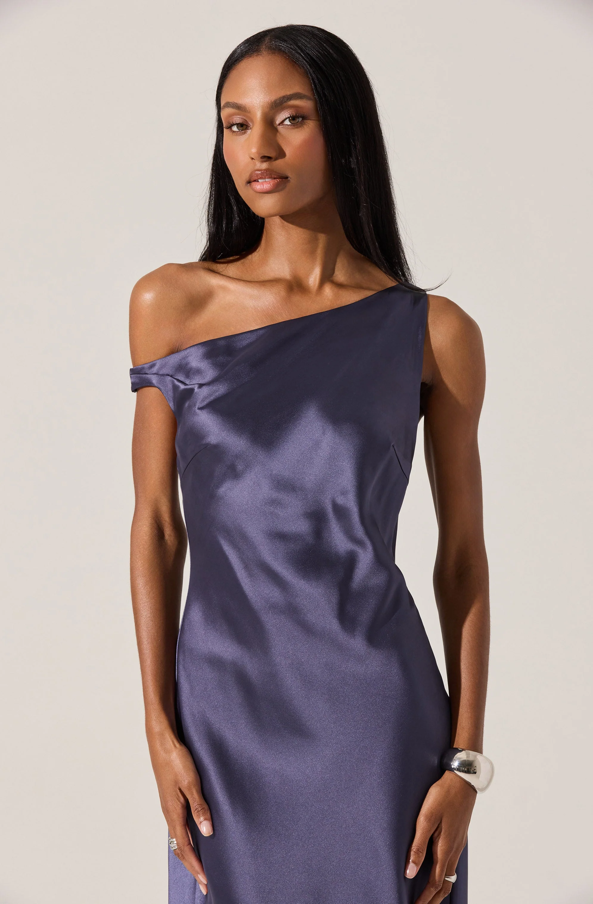 Elain Satin Off Shoulder Midi Dress - Image 3