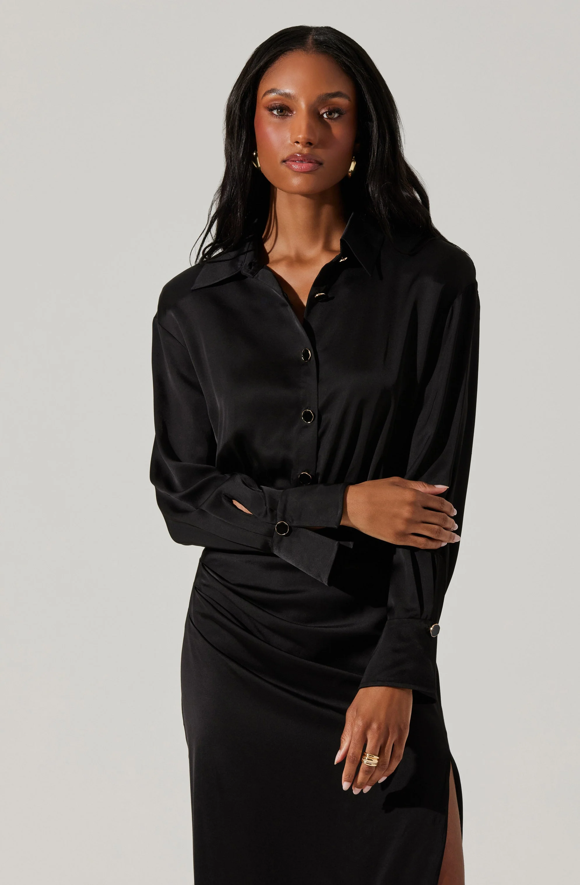 Elizabello Satin Midi Shirt Dress - Image 7