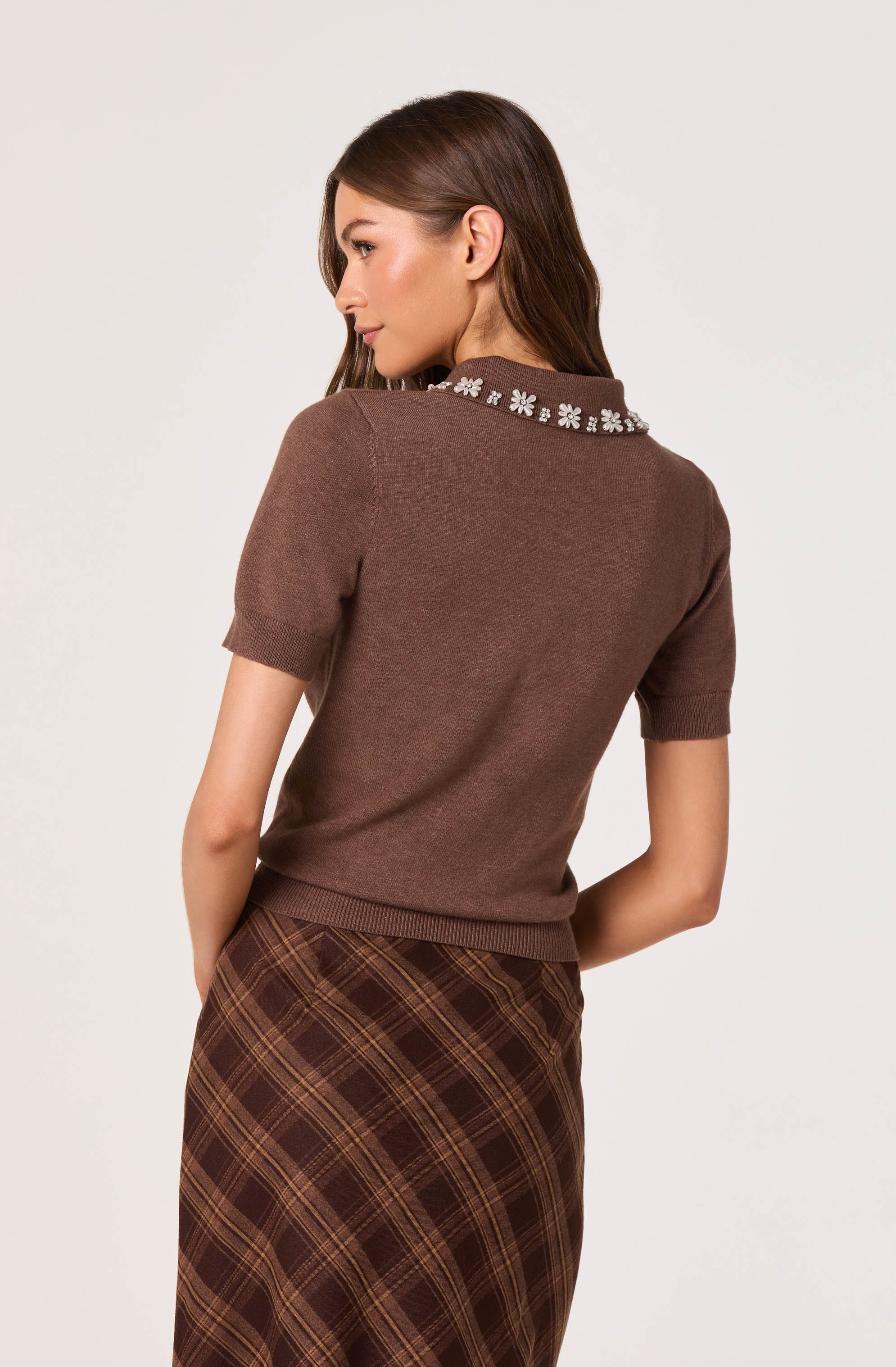 Embellished Collar Short Sleeve Sweater - Image 4