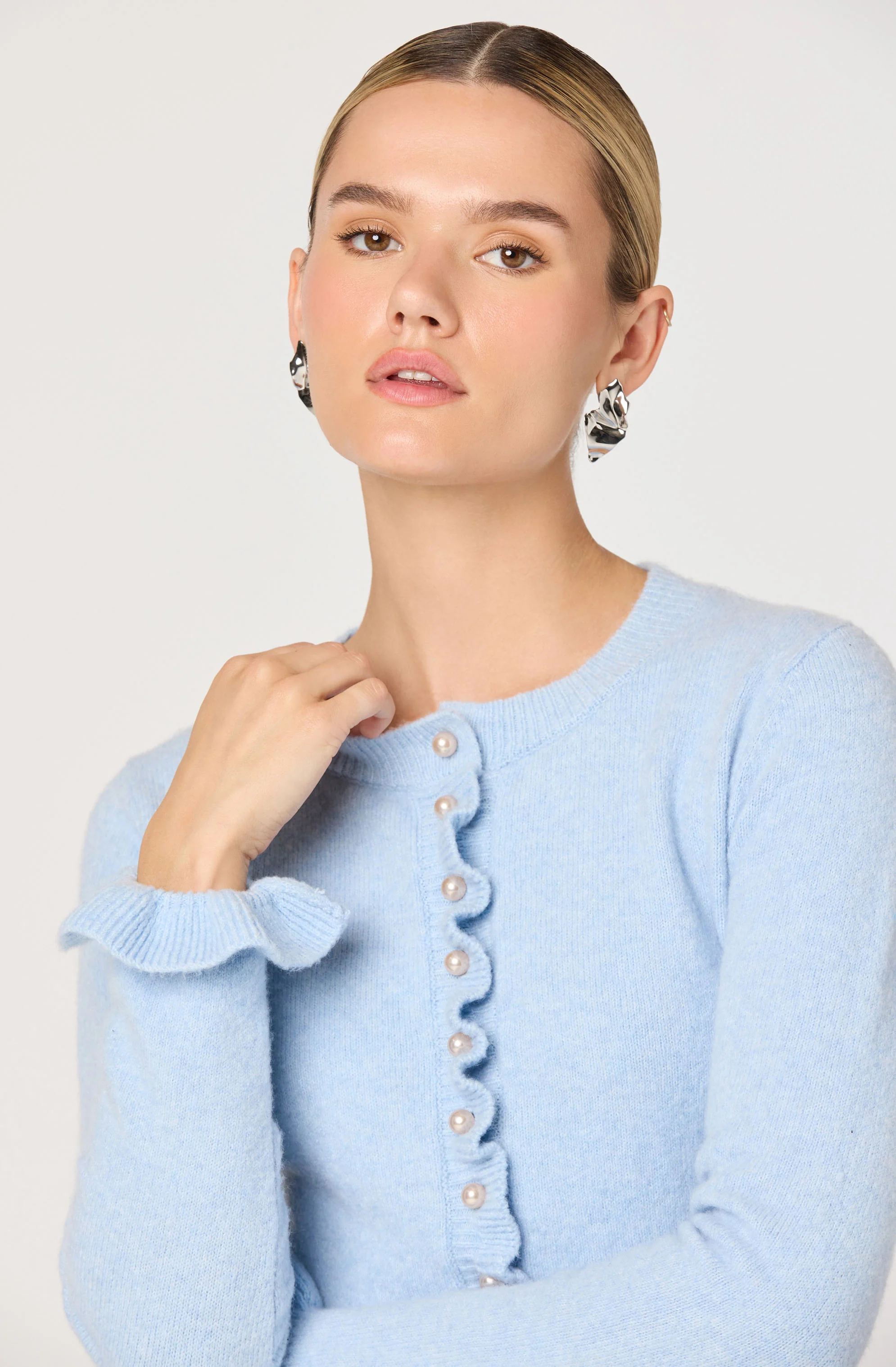 Eowyn Brushed Knit Pearl Button Cardigan - Image 4