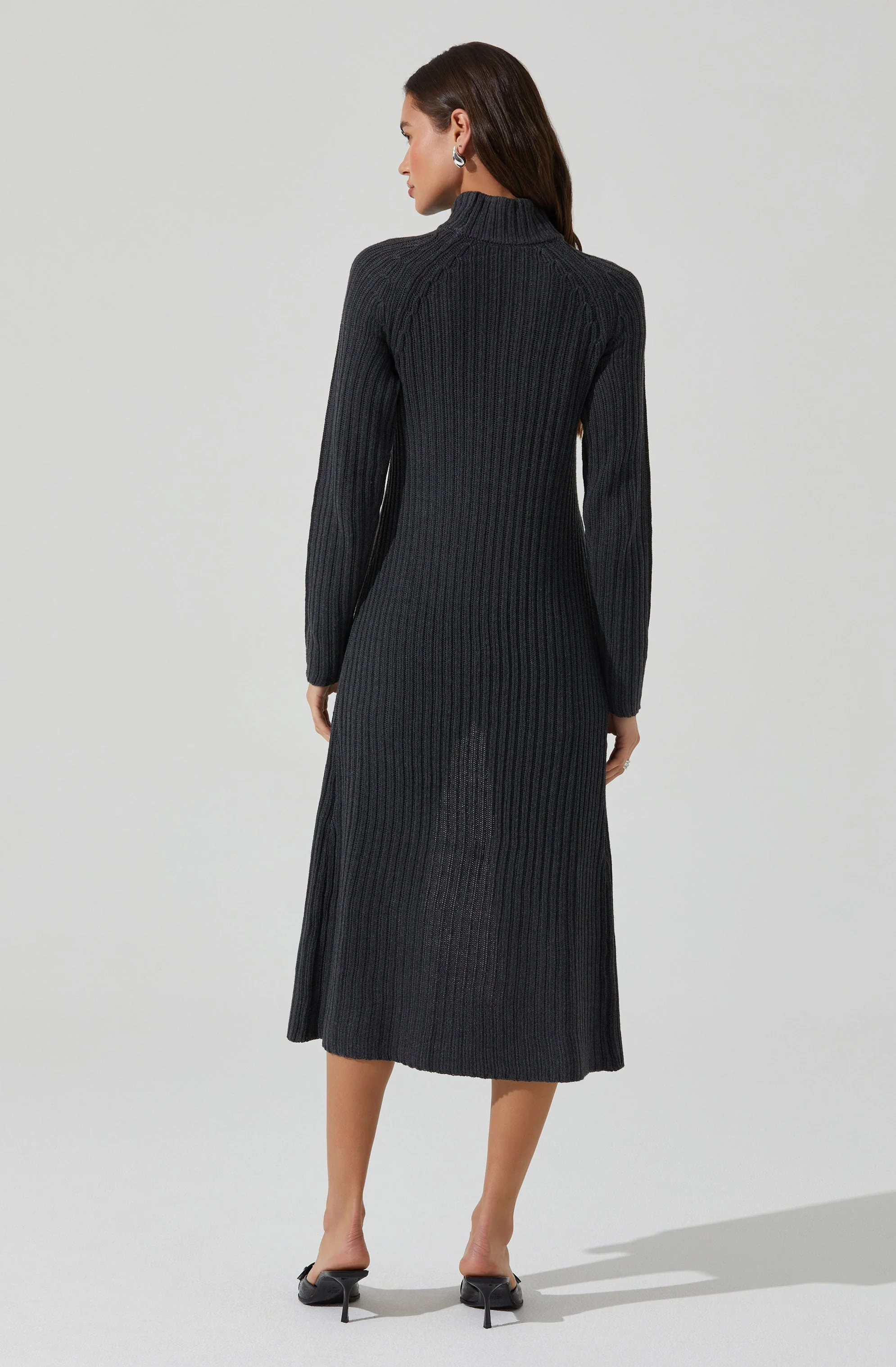 Estilo Mock Neck Slit Sweater - Image 5