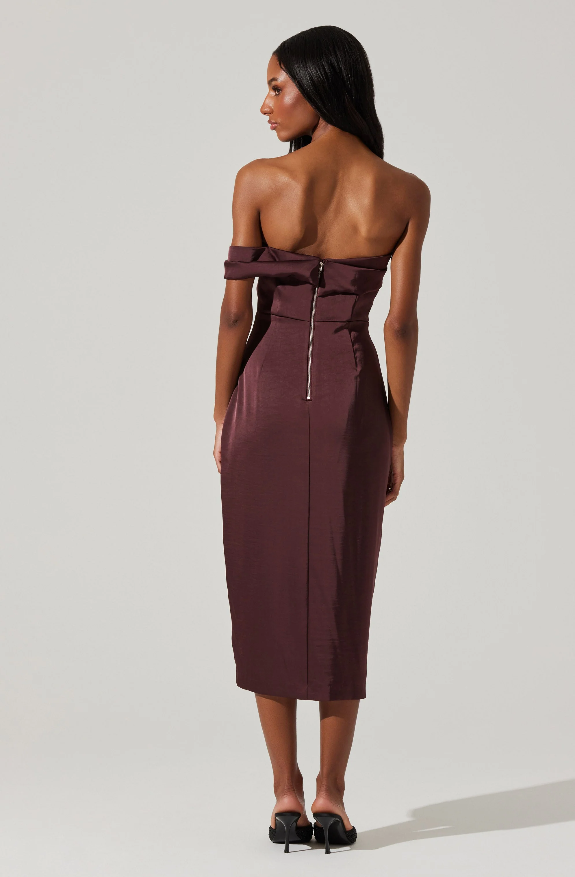 Gwyneria Off Shoulder Midi Dress - Image 11