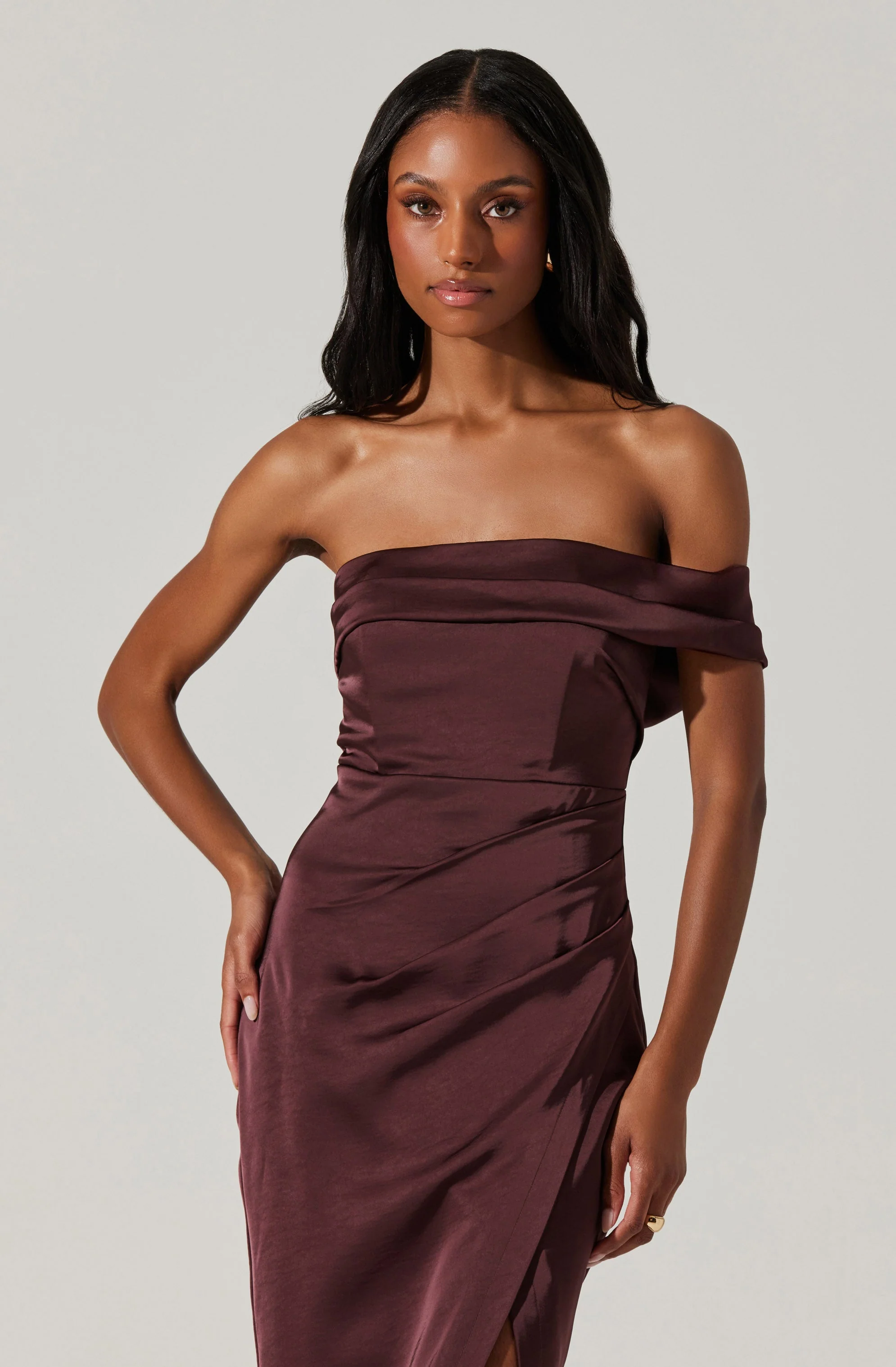 Gwyneria Off Shoulder Midi Dress - Image 8