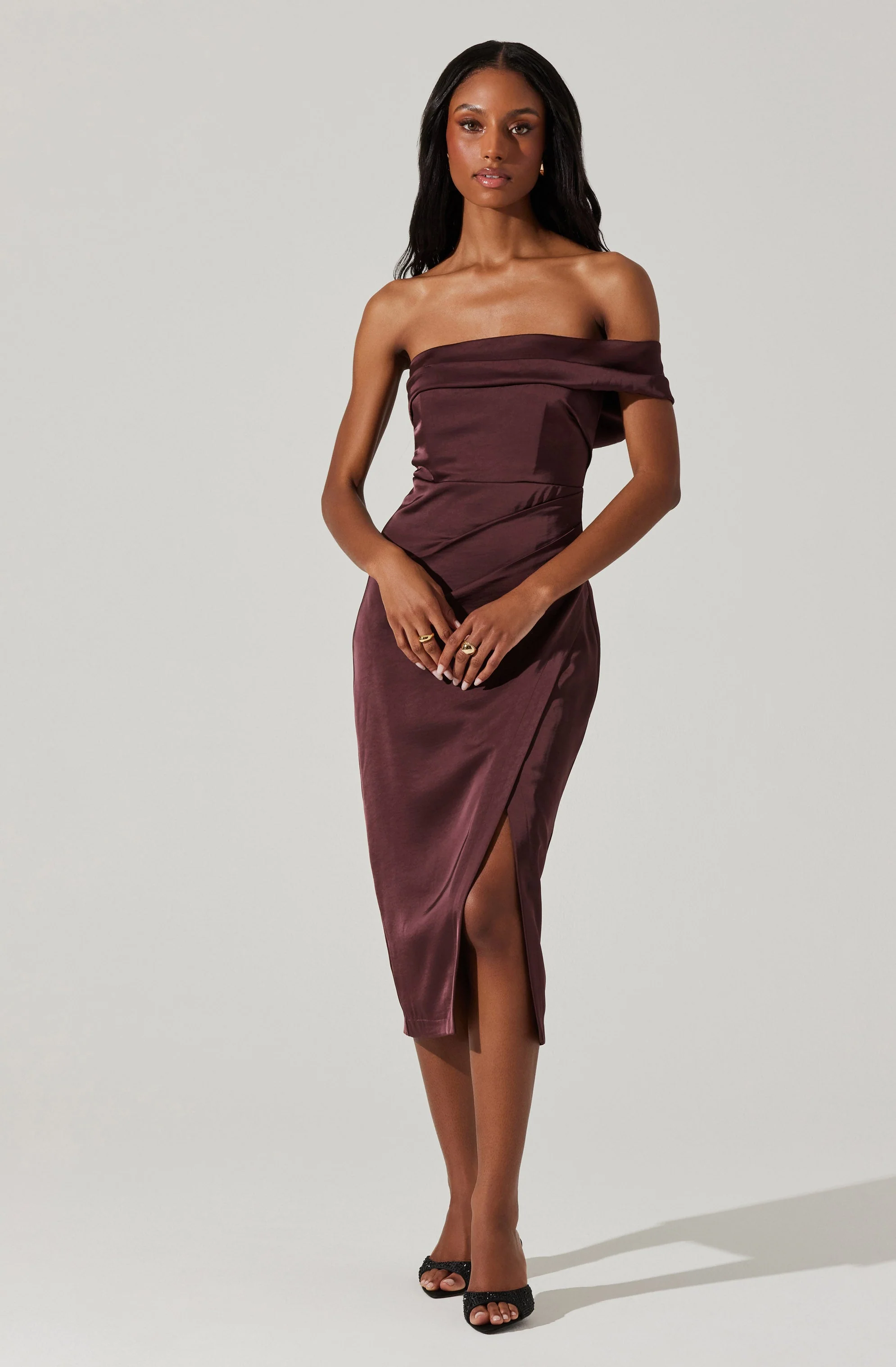Gwyneria Off Shoulder Midi Dress - Image 9