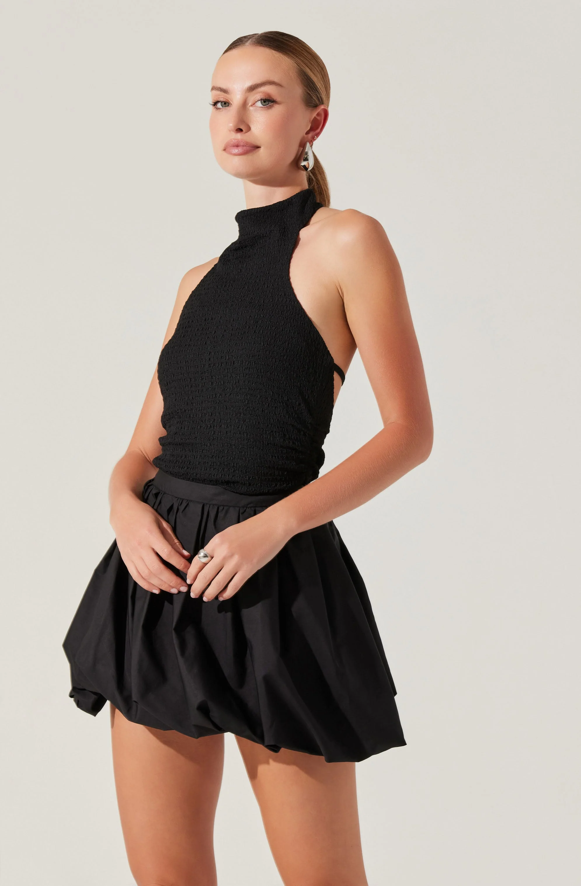 Gwyneth Textured Halter Neck Top - Image 3