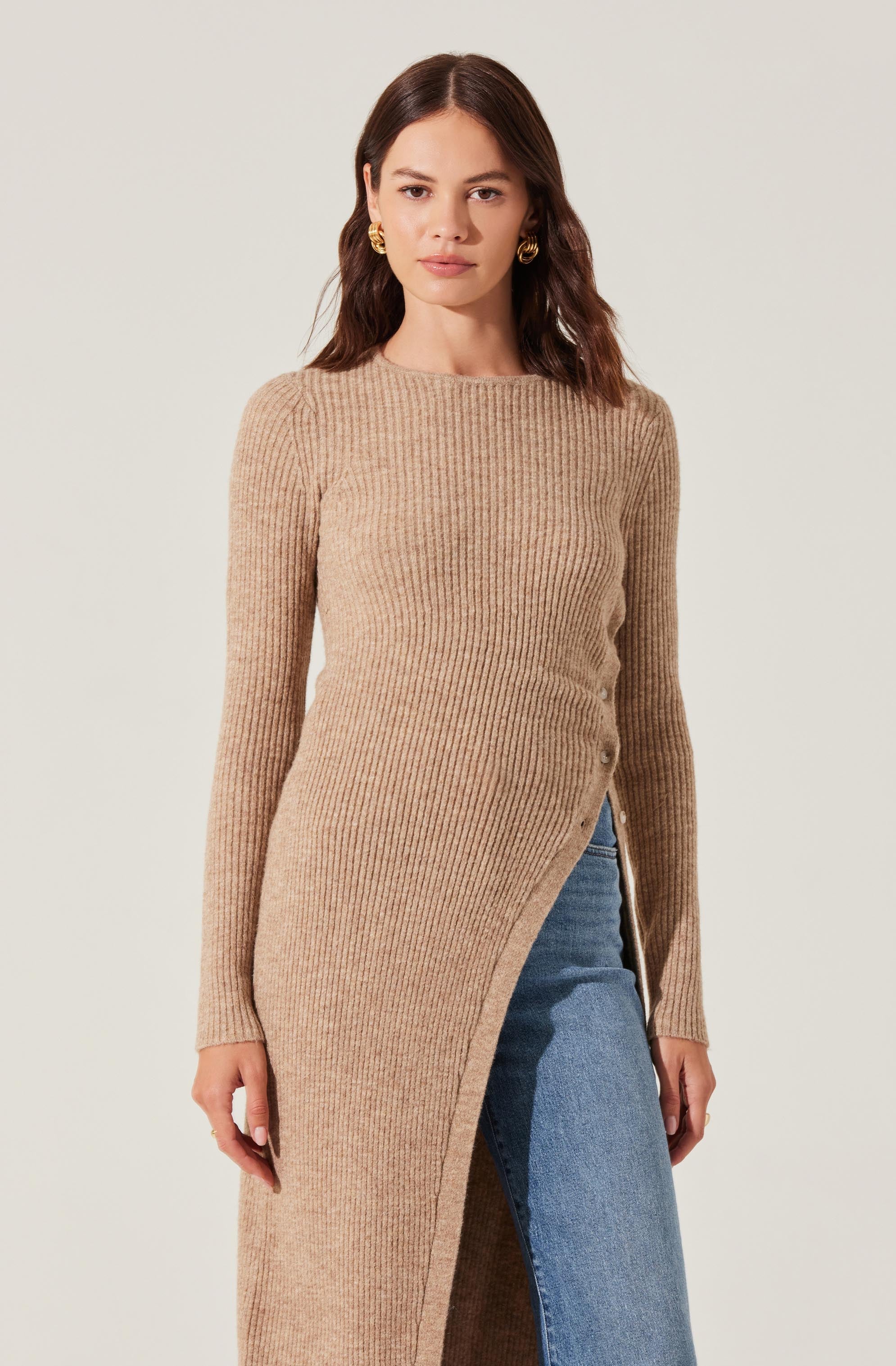 Ribbed Hi Slit Button Sweater - Image 12