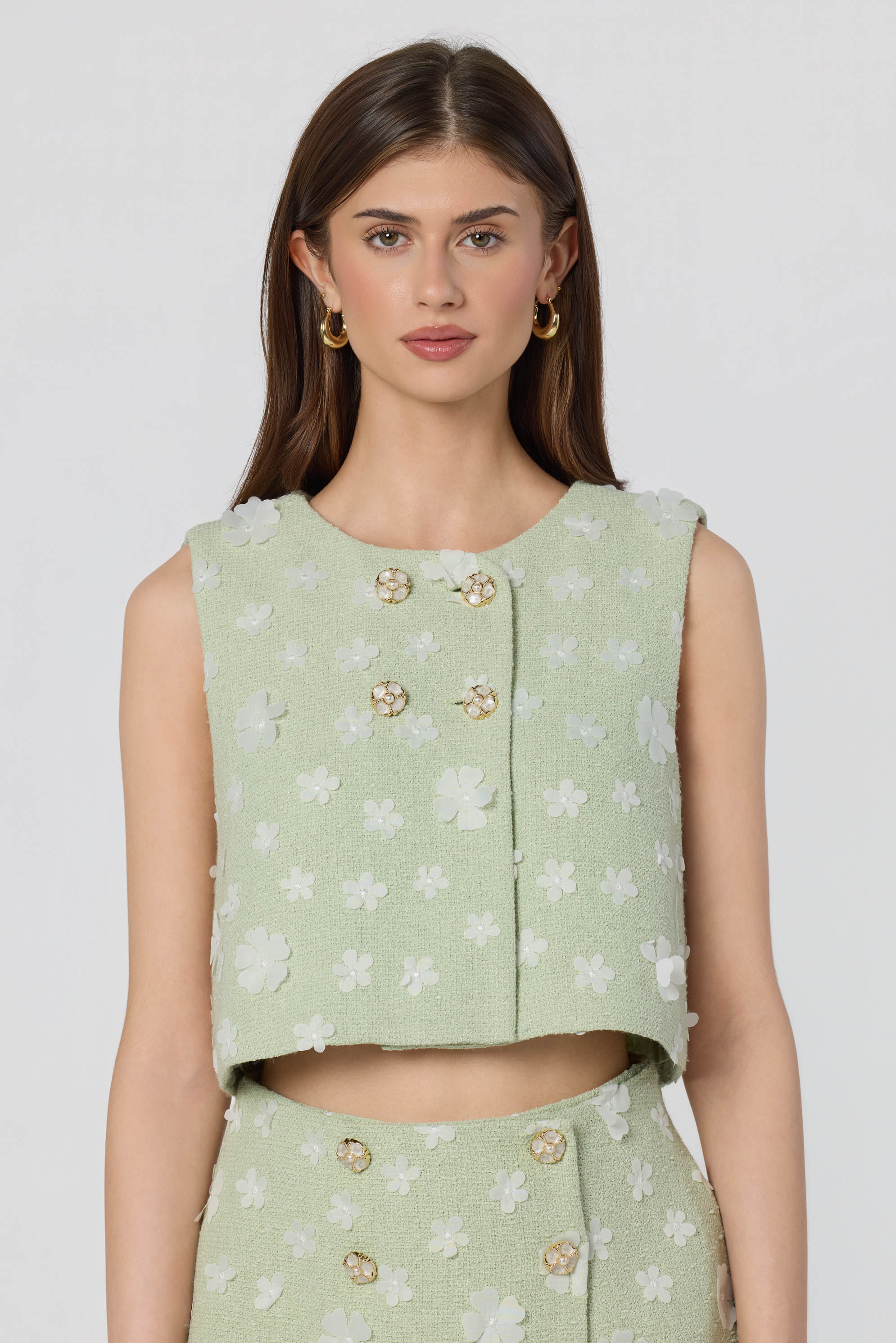 Janell Floral Applique Cropped Vest - Image 4