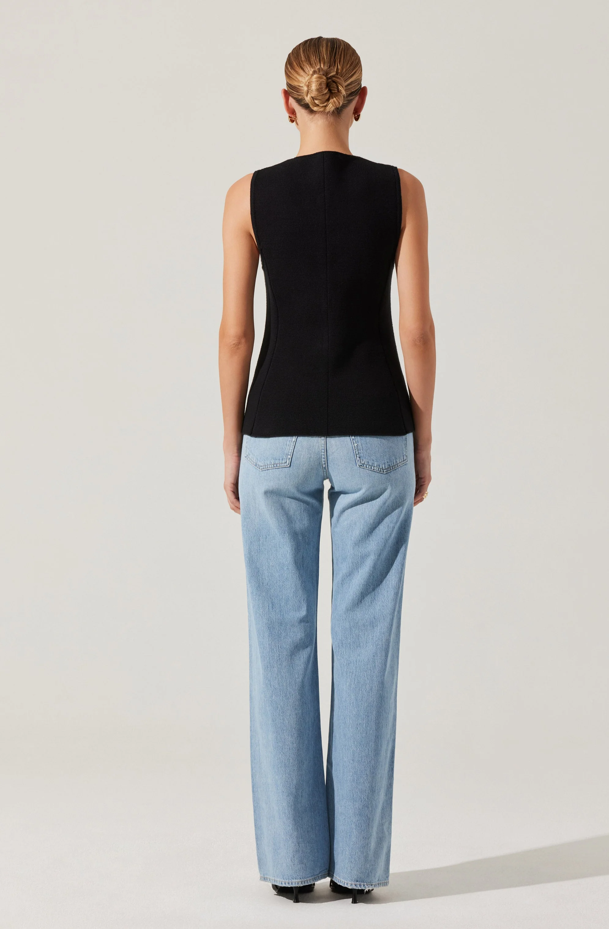 Jayce V-Neck Sweater Vest - Image 3
