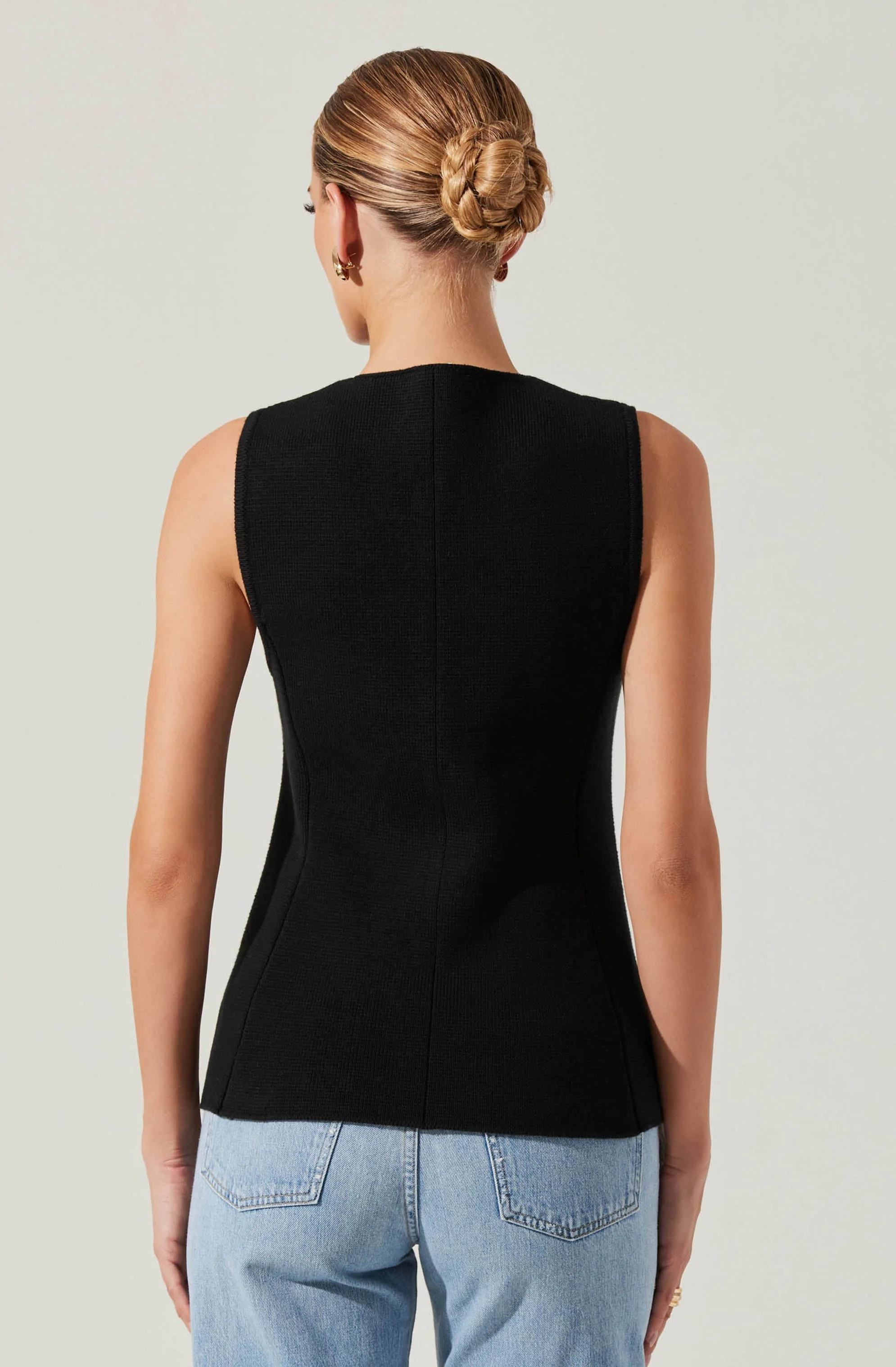 Jayce V-Neck Sweater Vest - Image 5