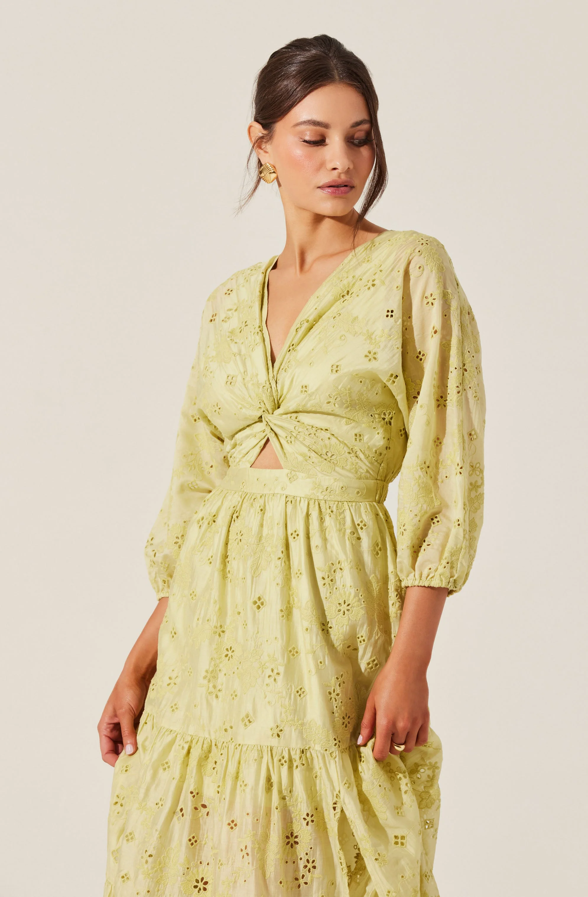 Jesalyn Floral Eyelet Maxi Dress - Image 3