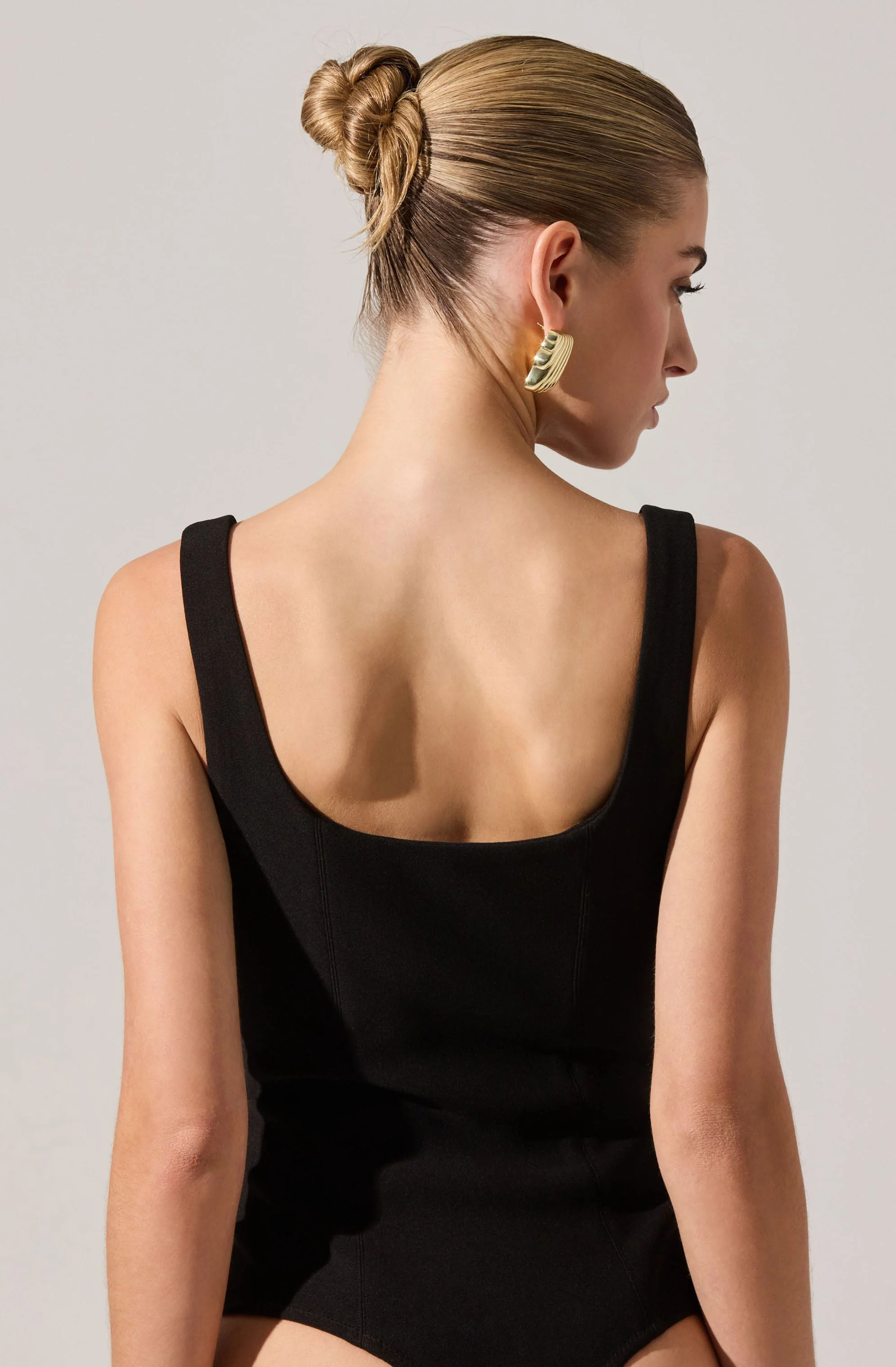 Kendal Curved Neck Bodysuit - Image 3