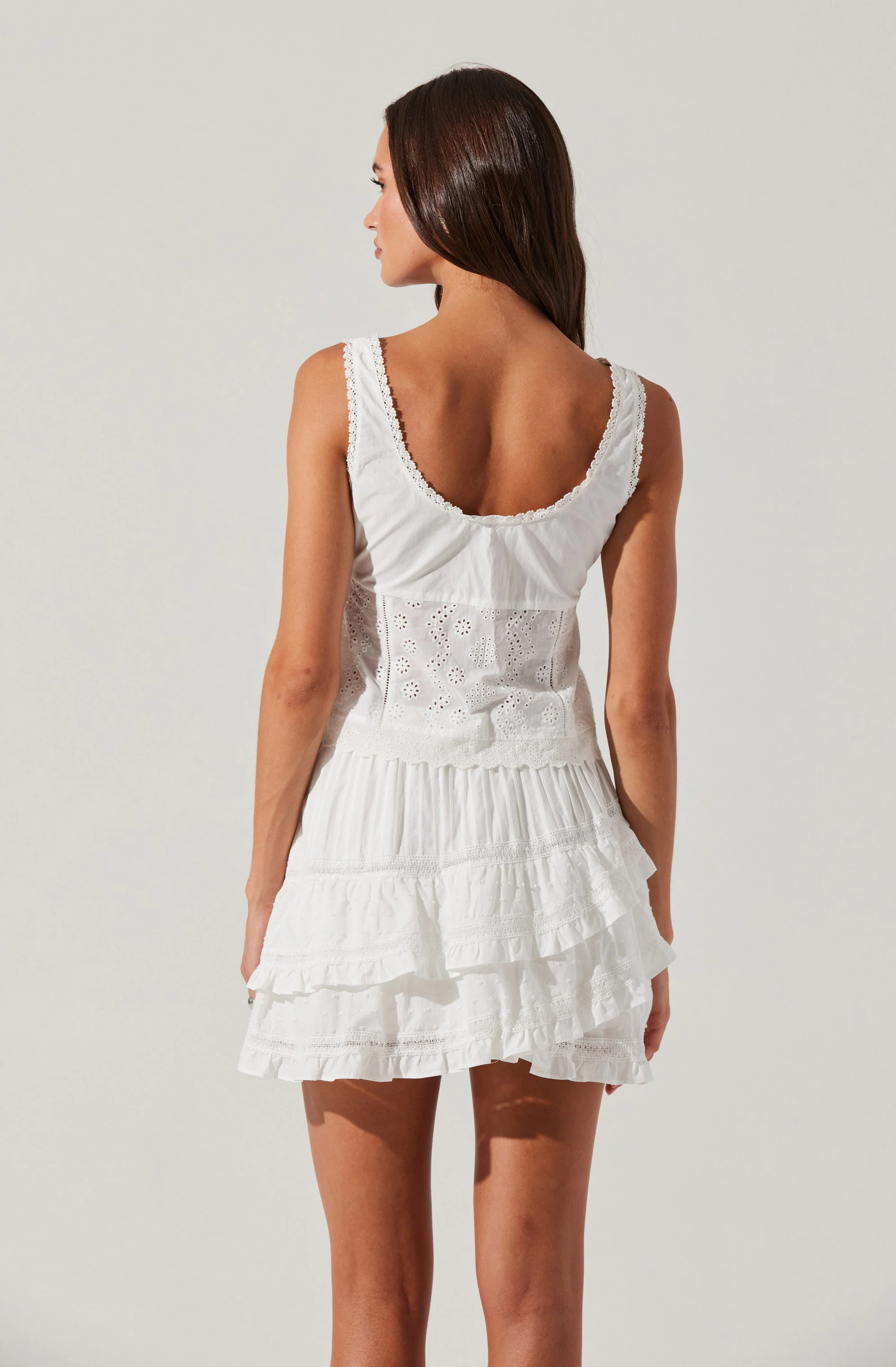 Kensley Eyelet Tiered Mini Skirt - Image 6