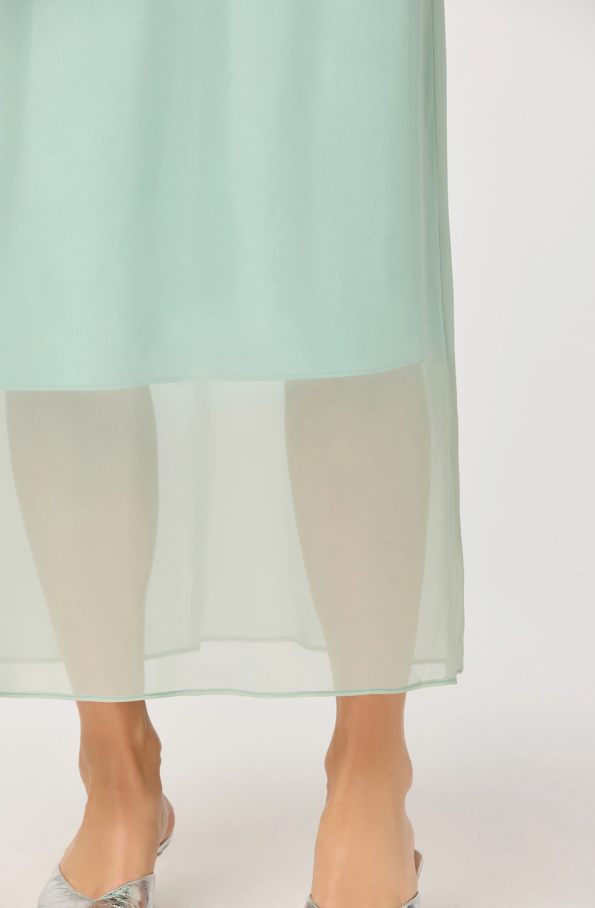 Keyara Layered Contrast Maxi Skirt - Image 4