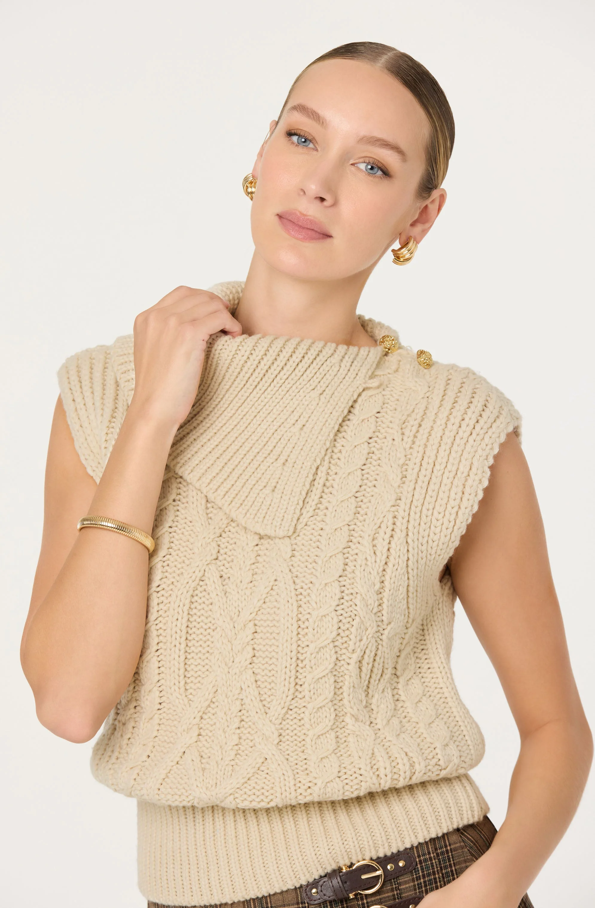 Kirstin Sleeveless Cable Knit Sweater - Image 2