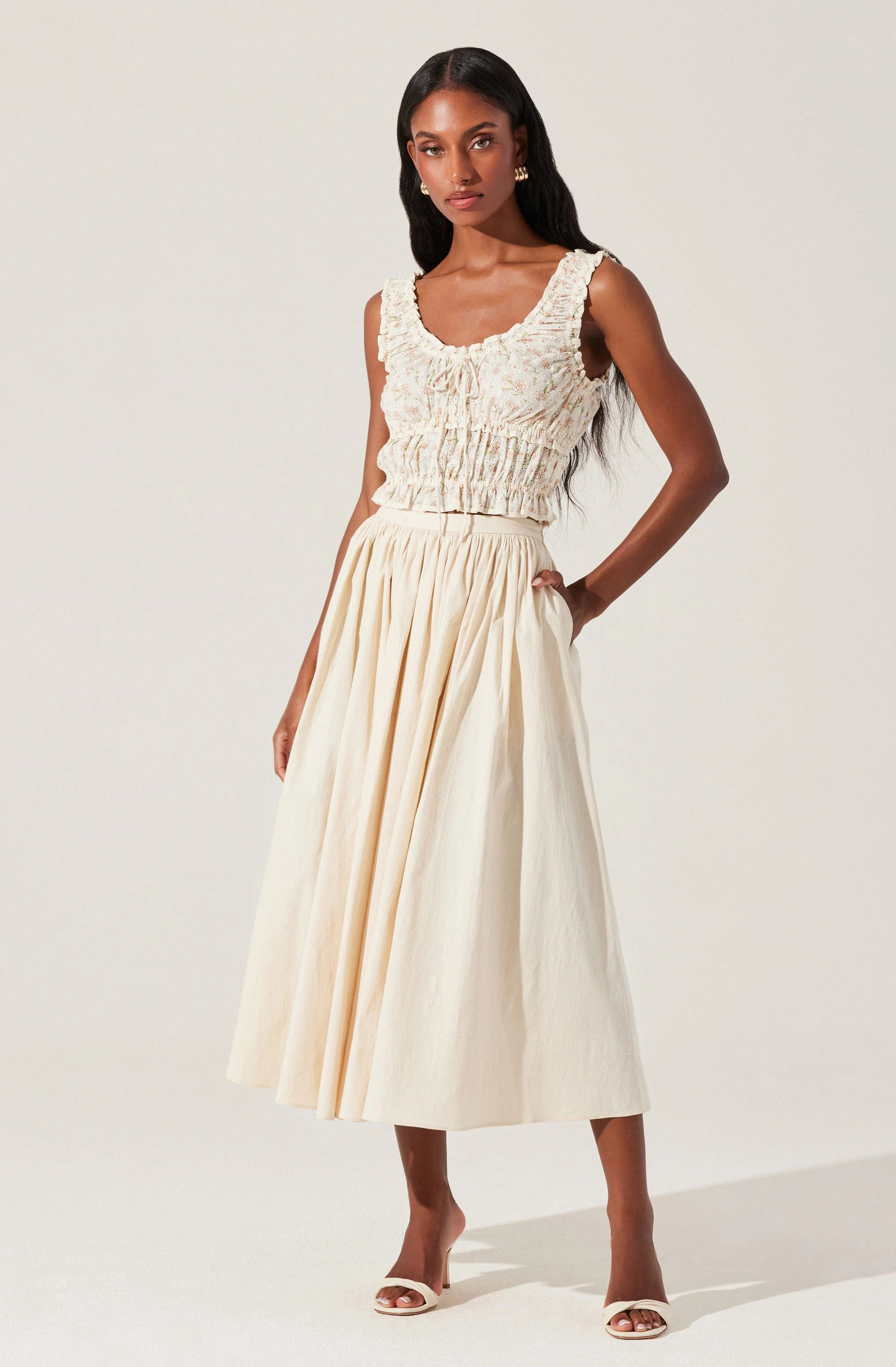 Kissel Floral Eyelet Cropped Top - Image 6