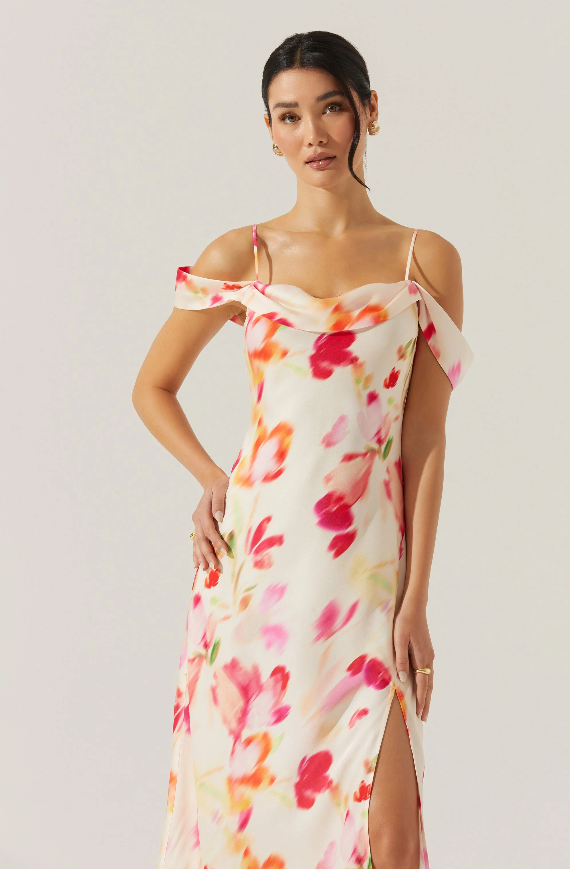 Kitura Cold Shoulder Floral Maxi Dress - Image 3