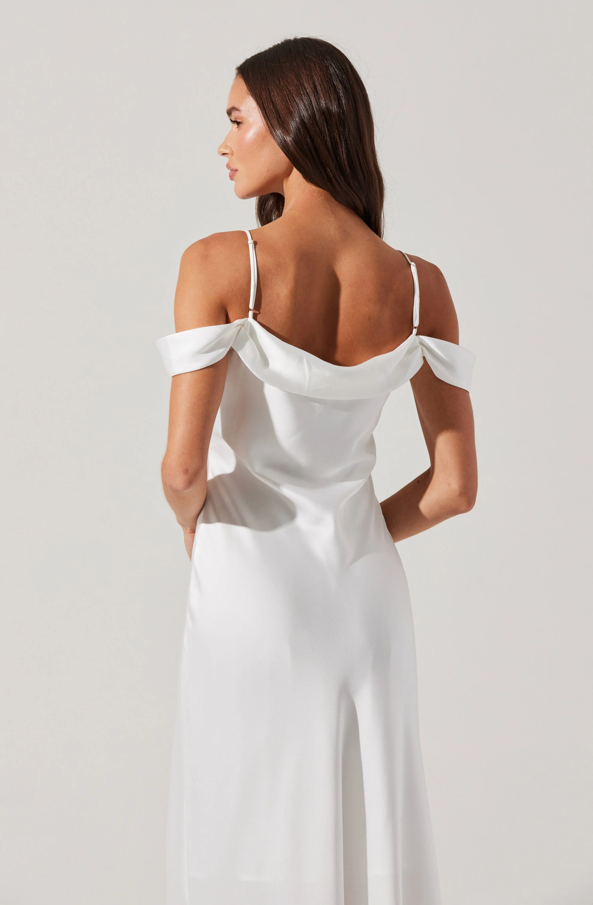 Kitura Cold Shoulder Maxi Dress - Image 4