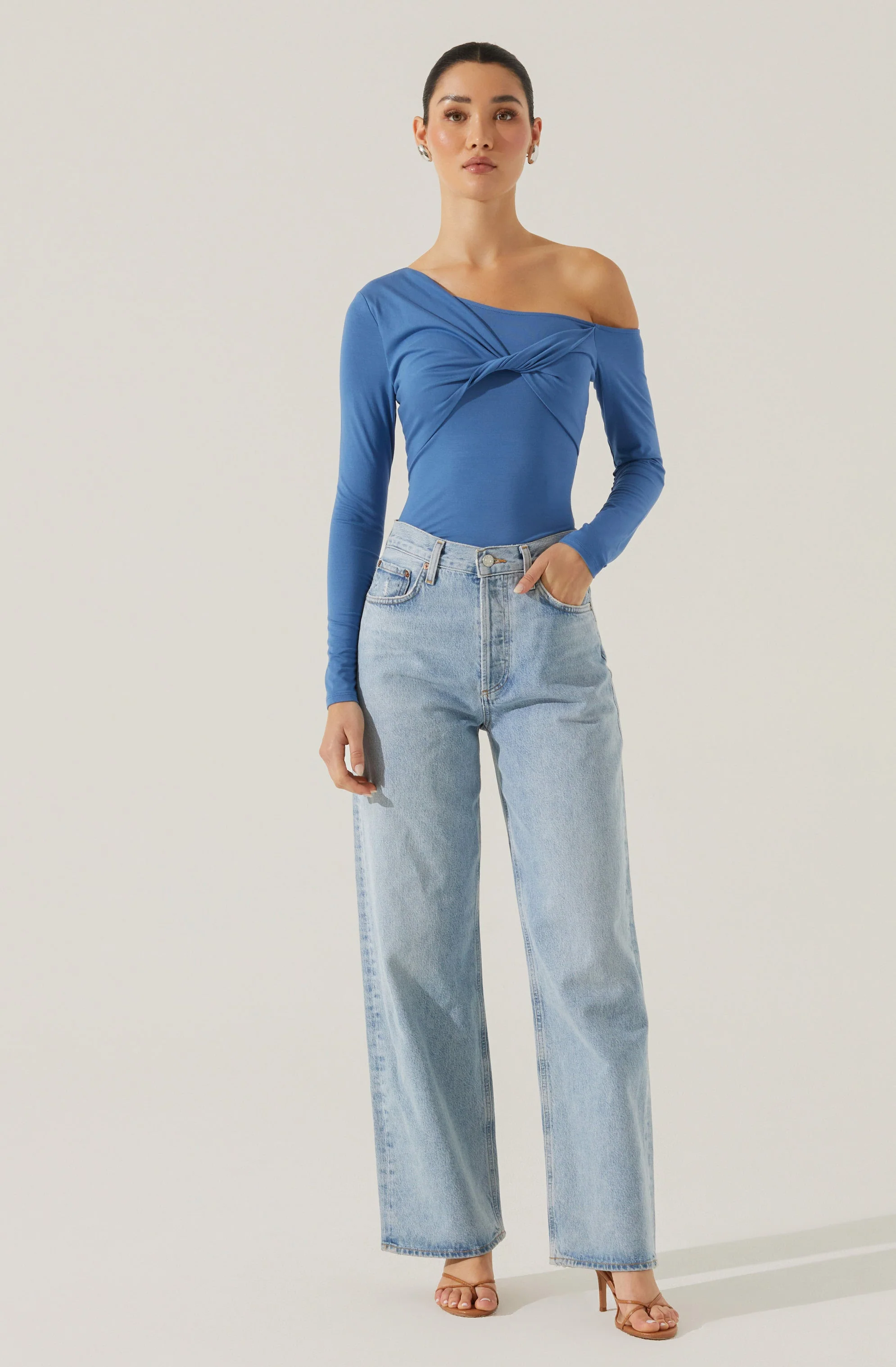 Kora Twist Front Top - Image 11