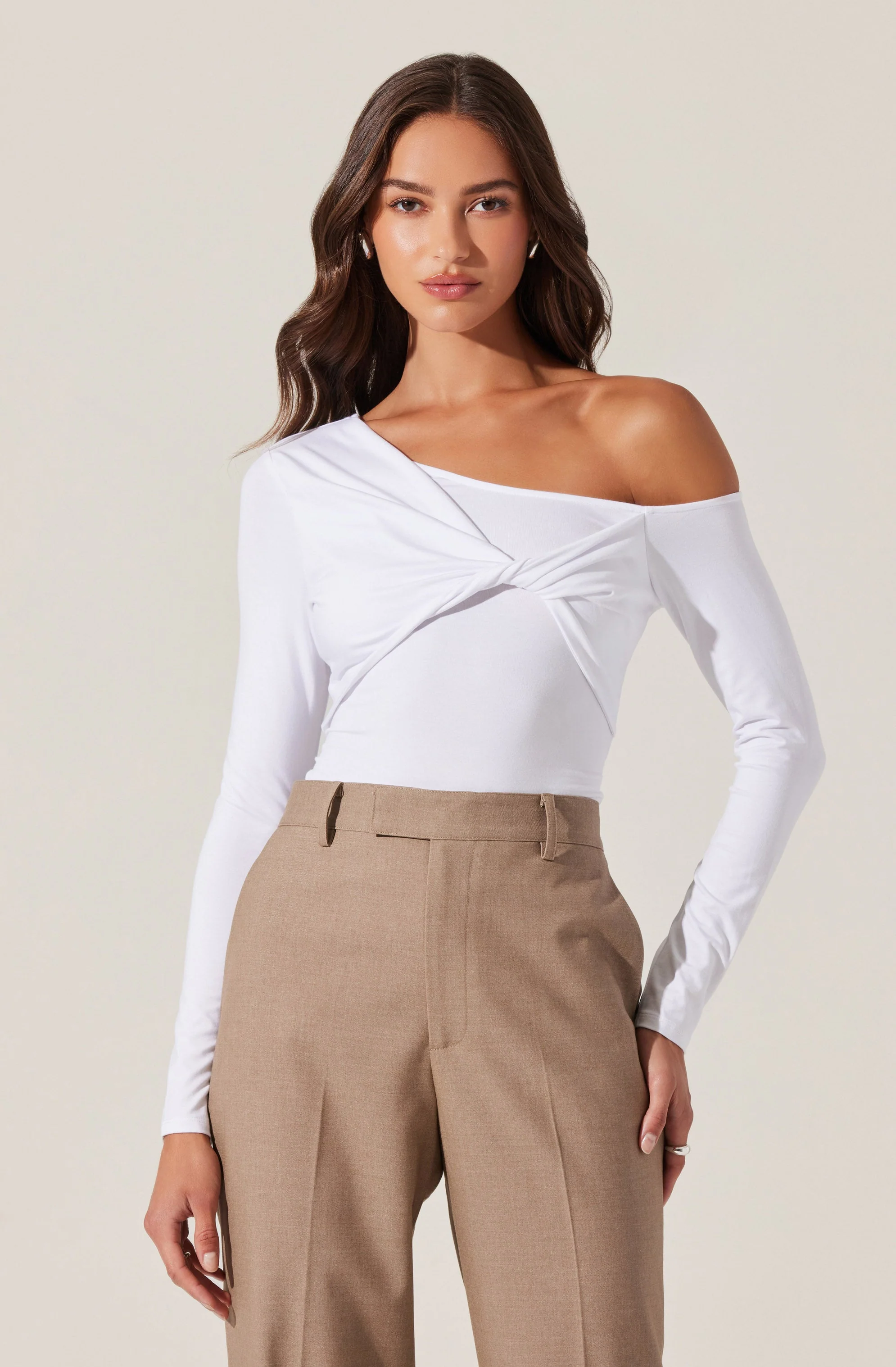 Kora Twist Front Top - Image 5