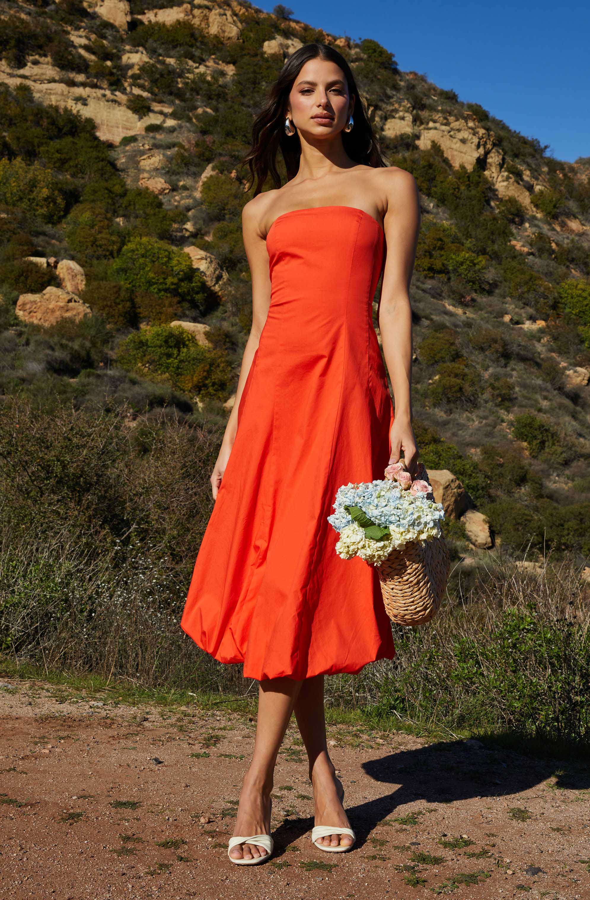 Lace Up Strapless Bubble Dress - Image 7