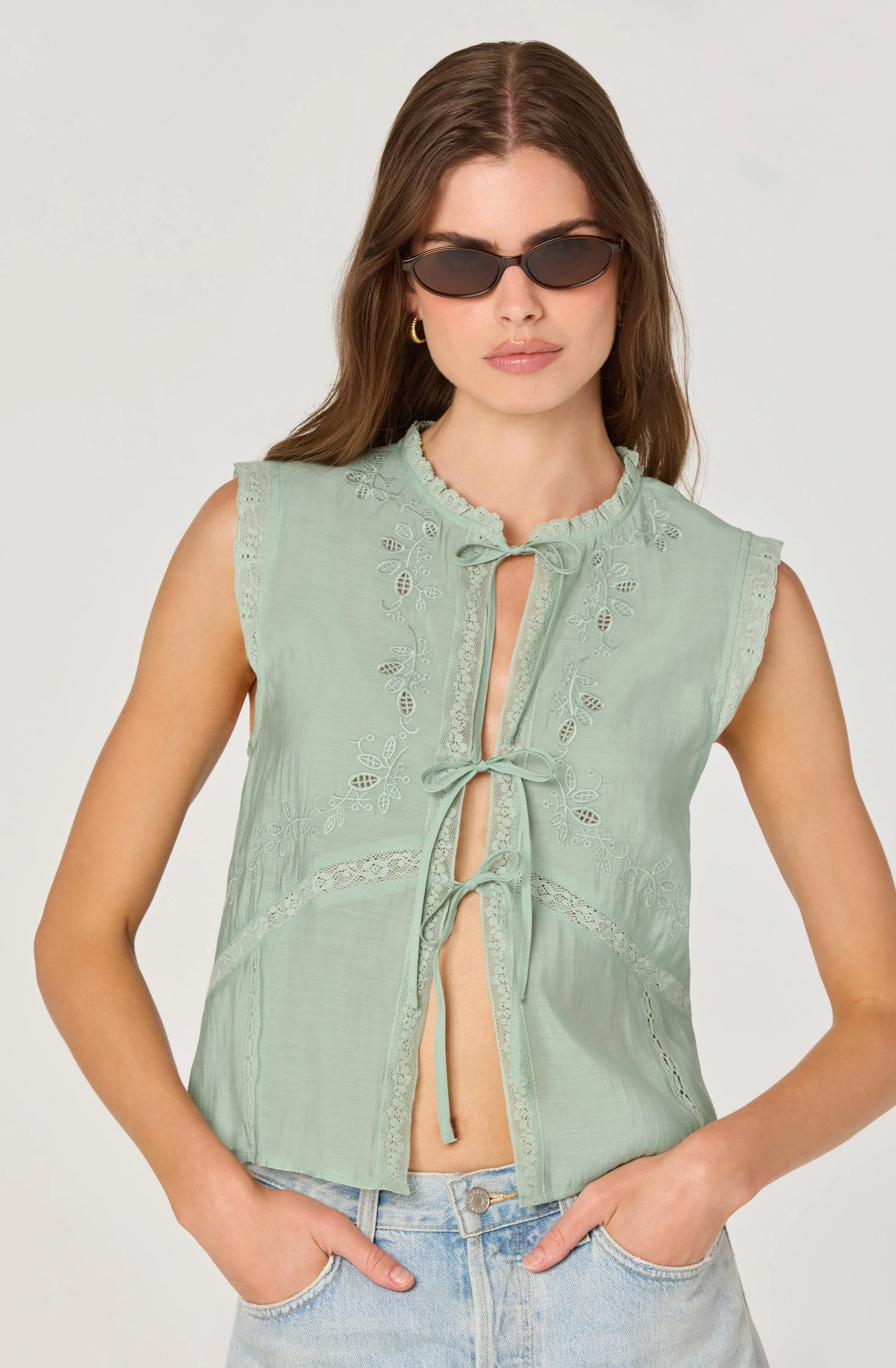 Lace Trim Tie-Front Top