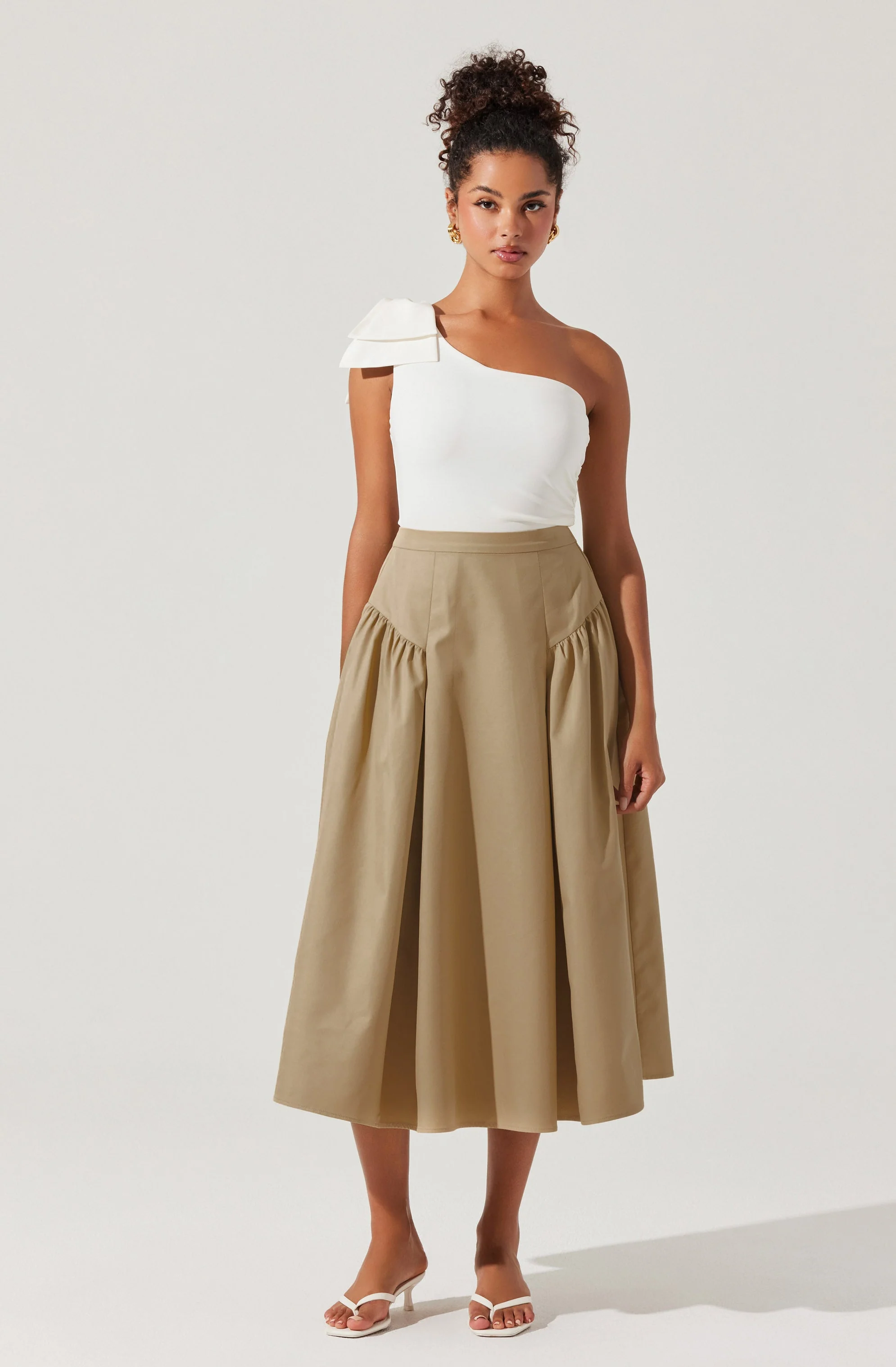 Laila Ruched Detail Midi Skirt - Image 11