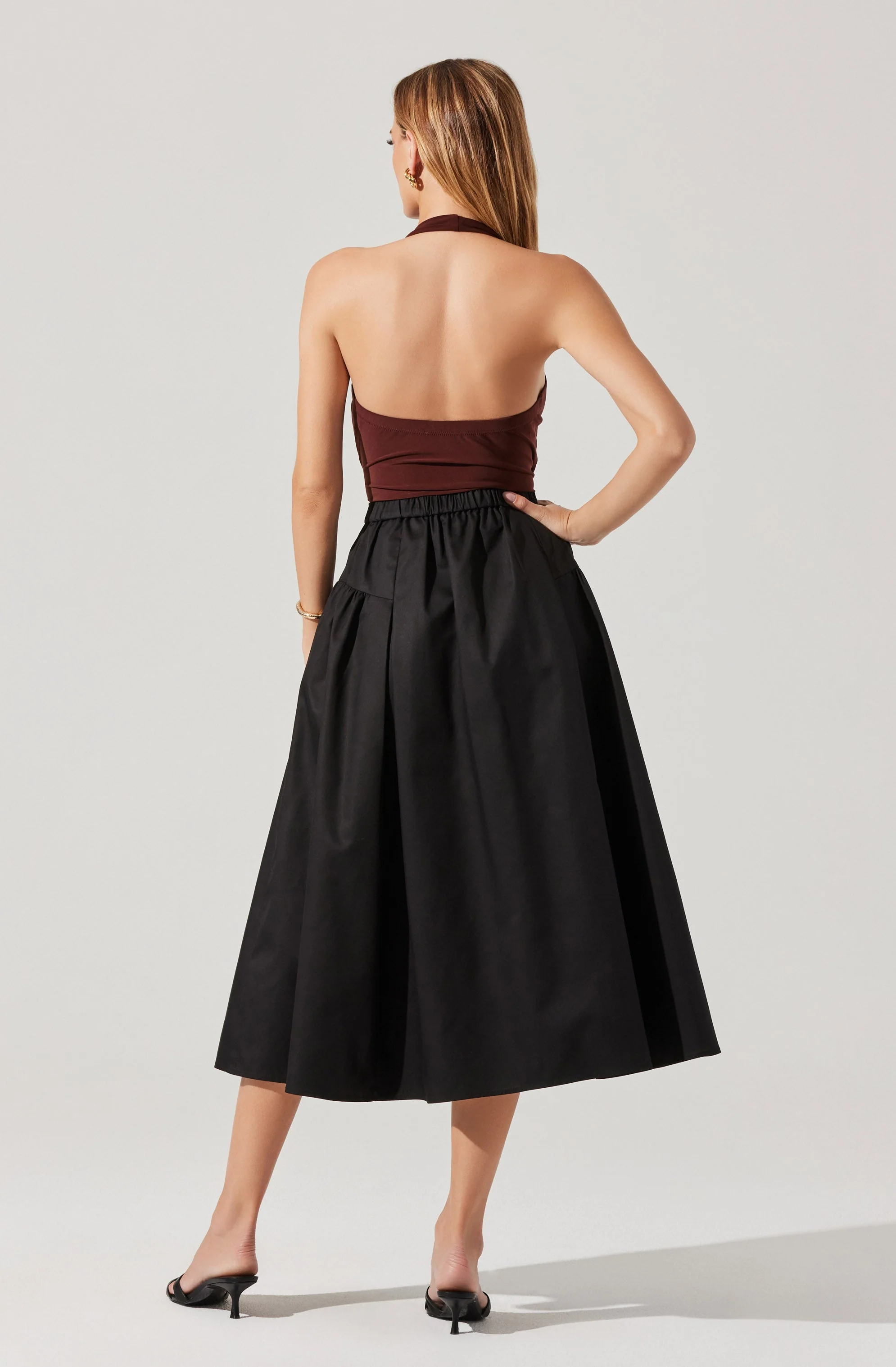 Laila Ruched Detail Midi Skirt - Image 5