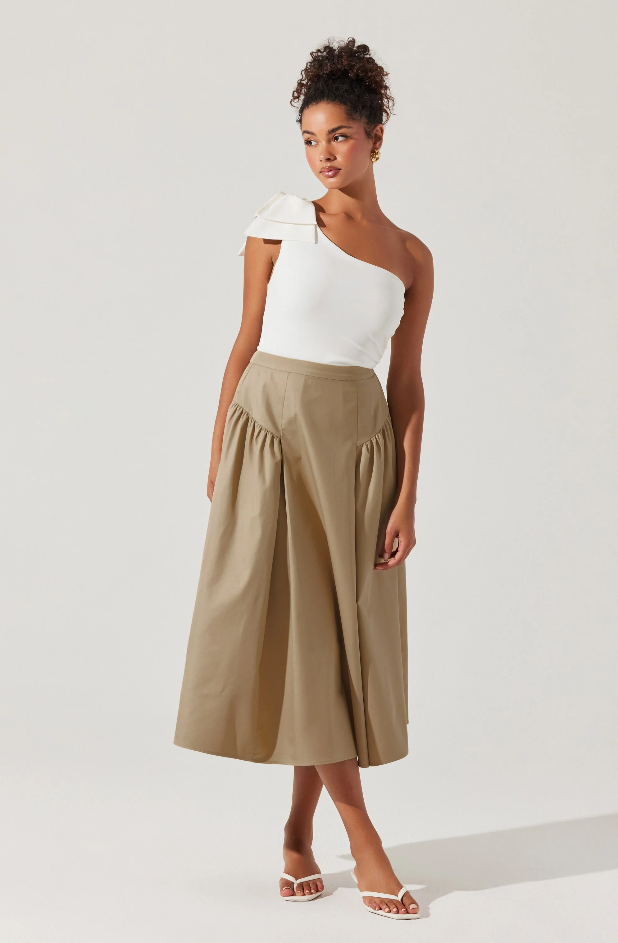 Laila Ruched Detail Midi Skirt - Image 9