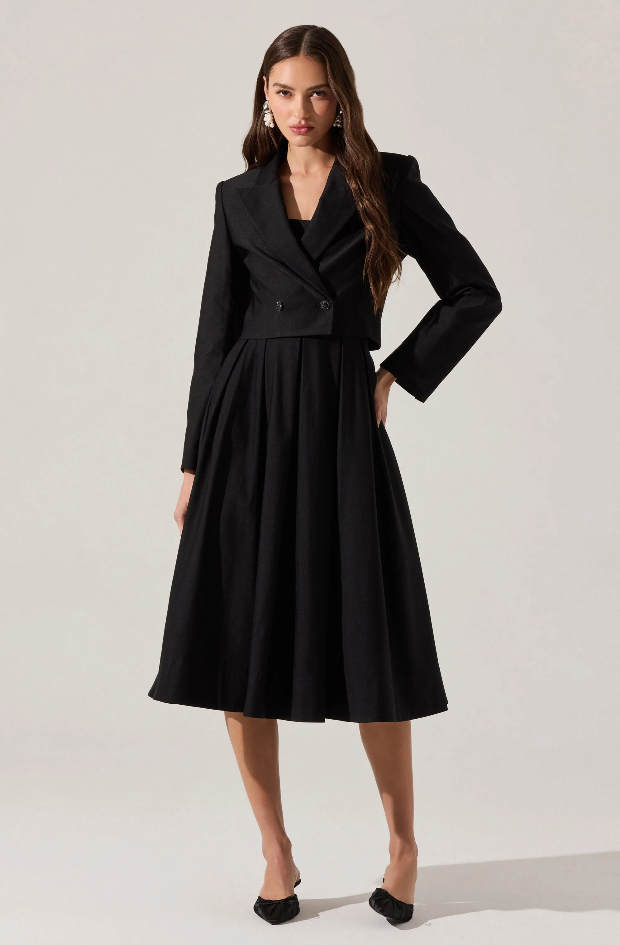 Leotie Cropped Blazer - Image 4
