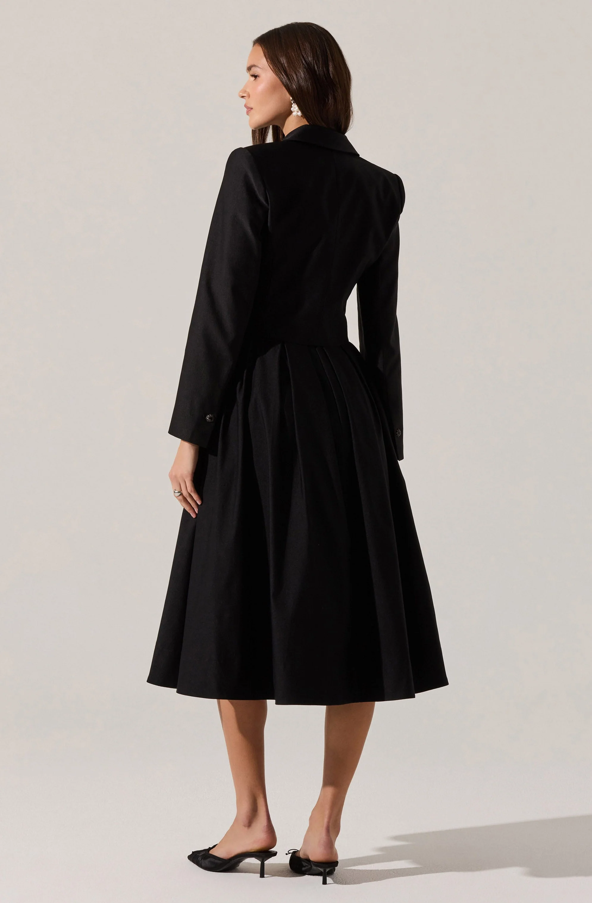 Leotie Cropped Blazer - Image 5