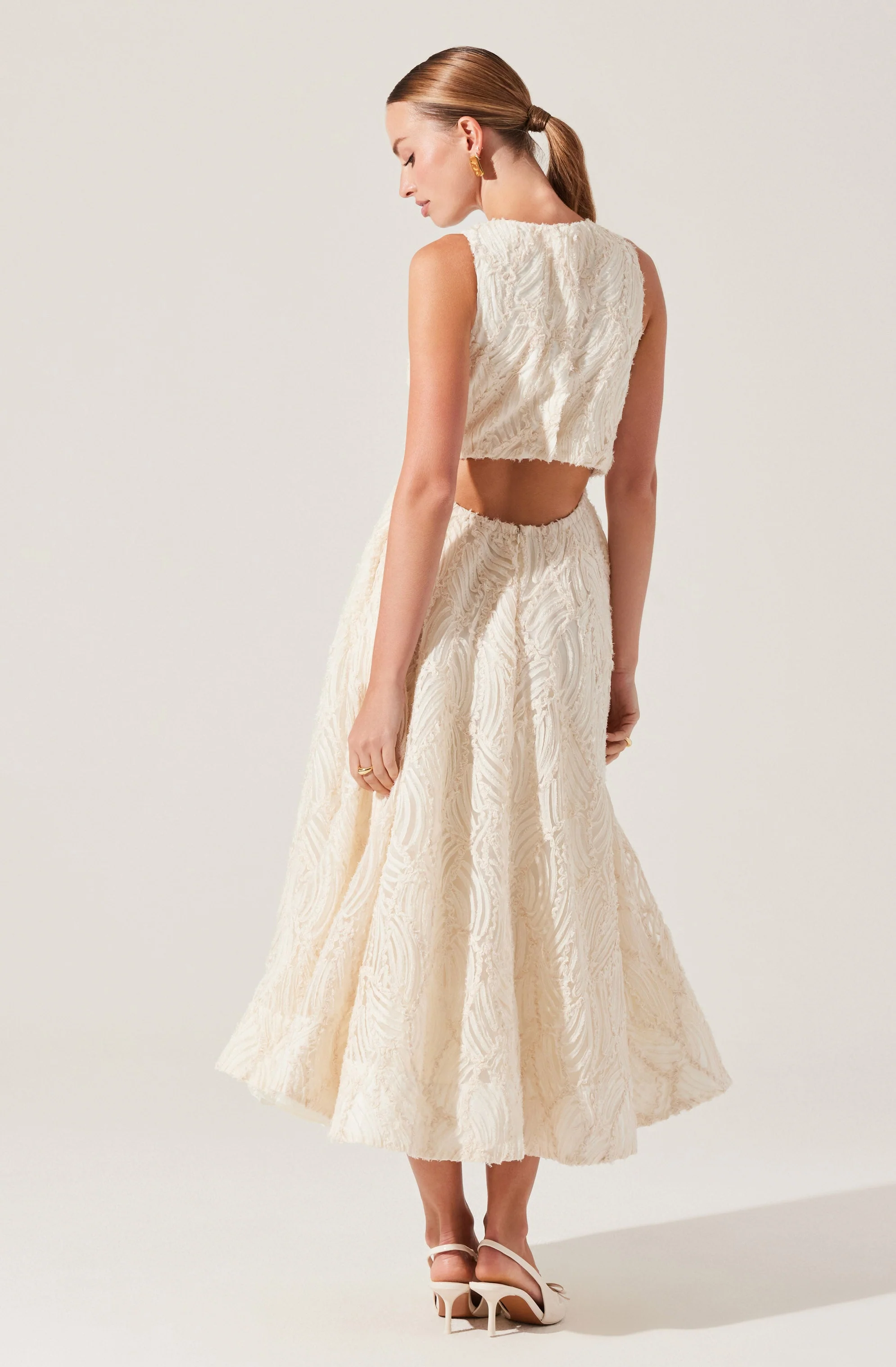 Lillemor 3D Textured Midi Dress - Image 2
