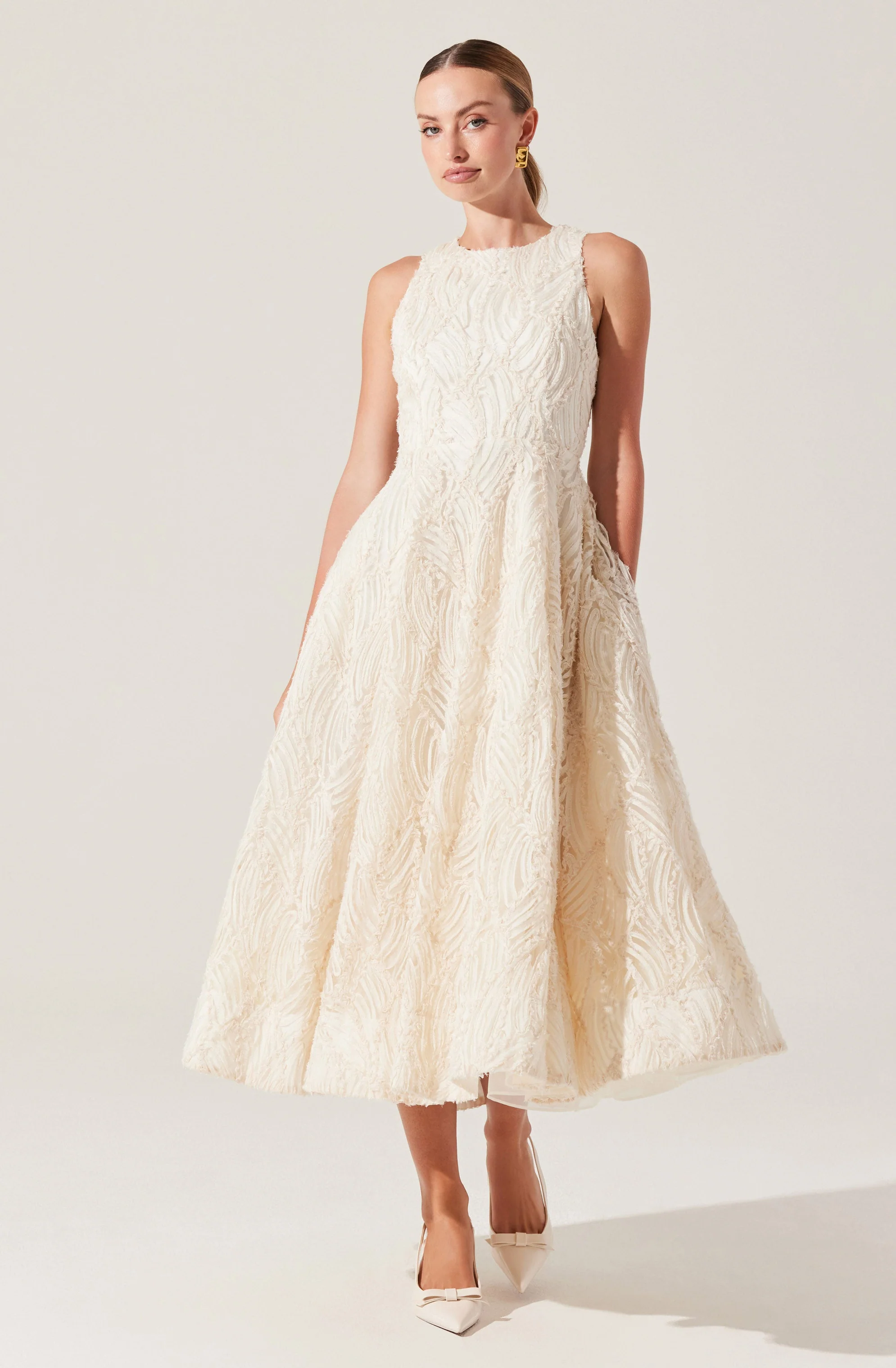 Lillemor 3D Textured Midi Dress - Image 3