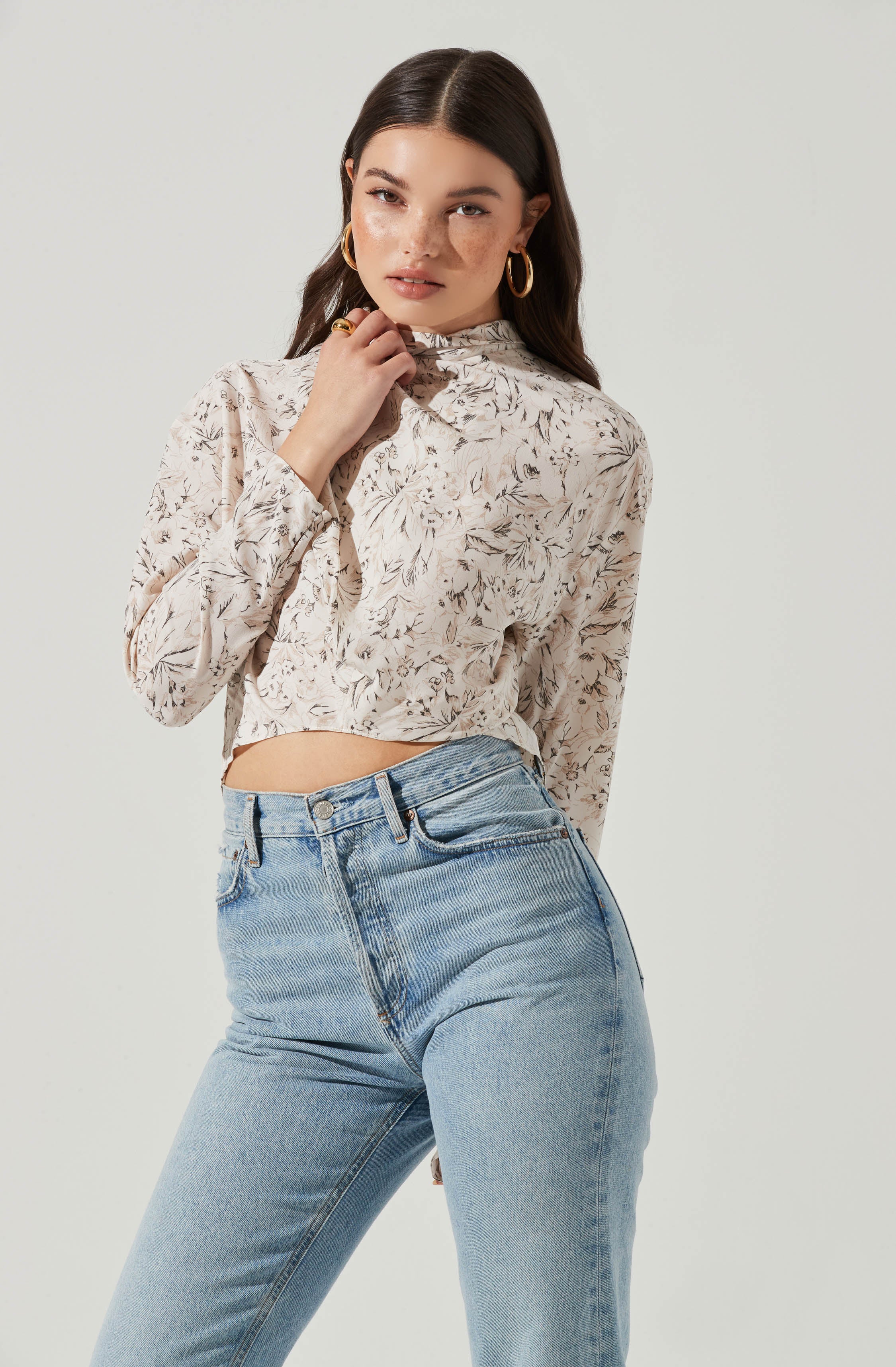 Long Sleeve Drape Tie Back Neck Back Top - Image 12