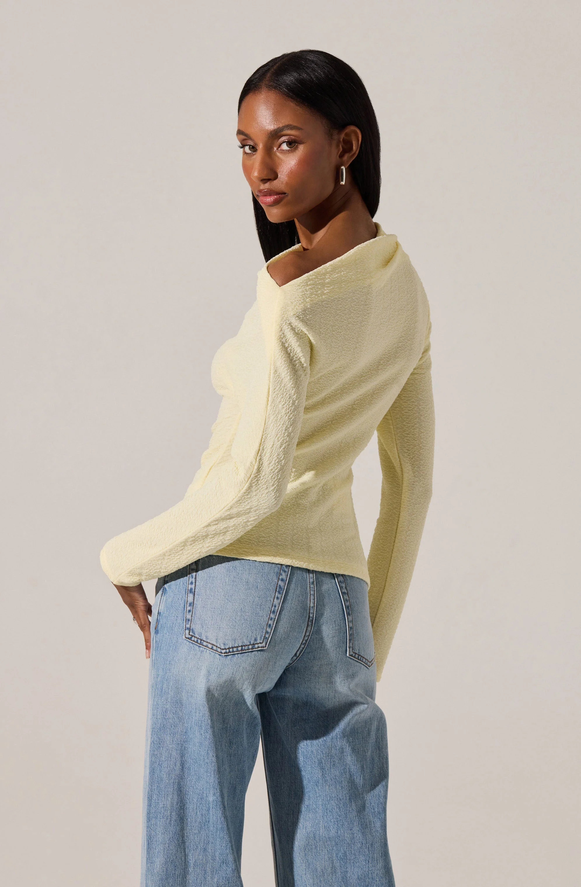 Textured Off Shoulder Top - Image 18