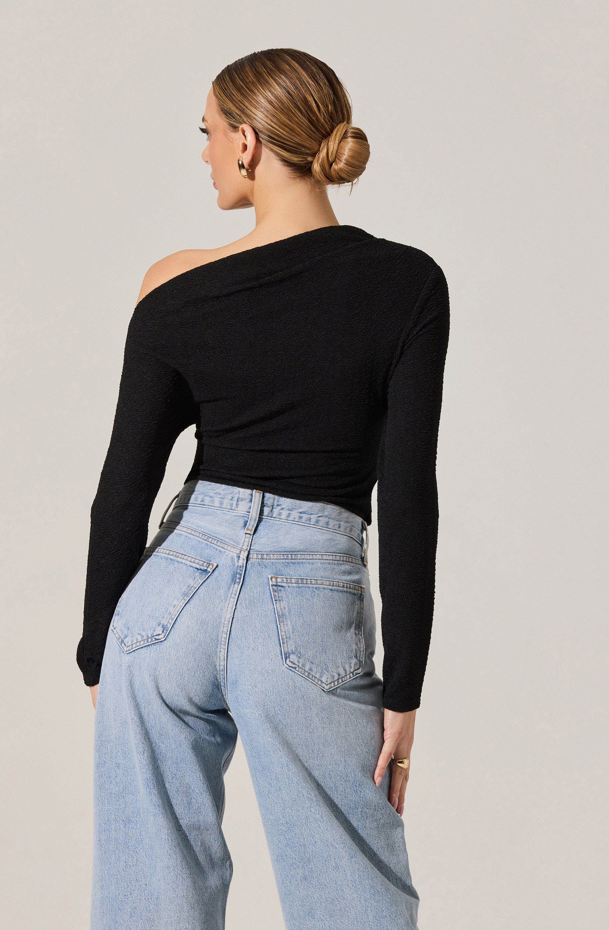 Textured Off Shoulder Top - Image 6