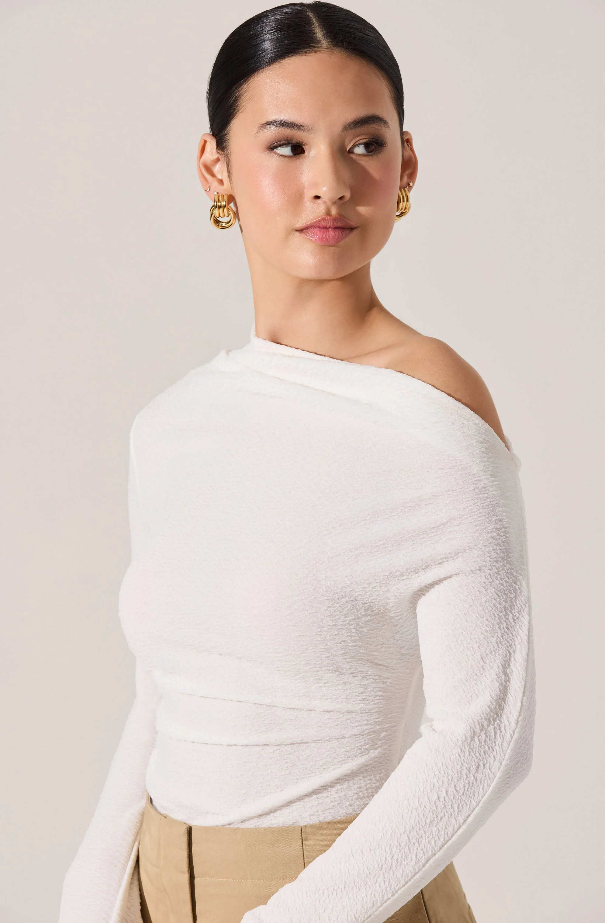 Textured Off Shoulder Top - Image 9